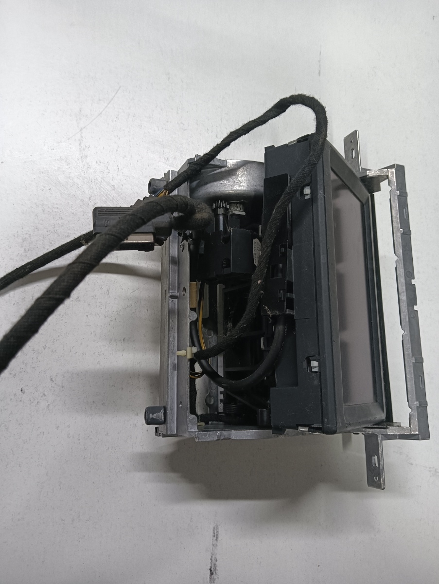 Display AUDI A8 II 4E2, 4E8 2002 - 2010 – foto 2