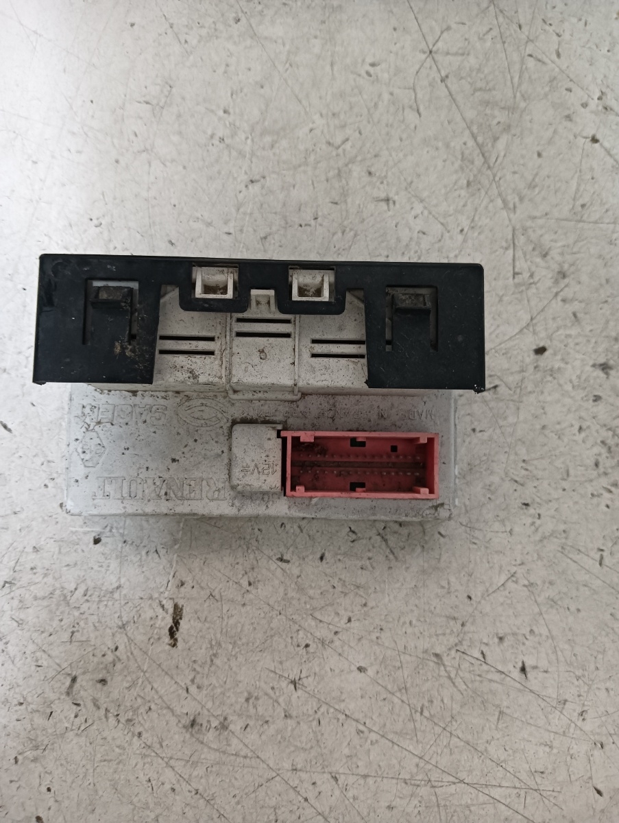 Display ceas  RENAULT MEGANE II (BM0/1_, CM0/1_) [ 2001 - 2012 ] – foto 2