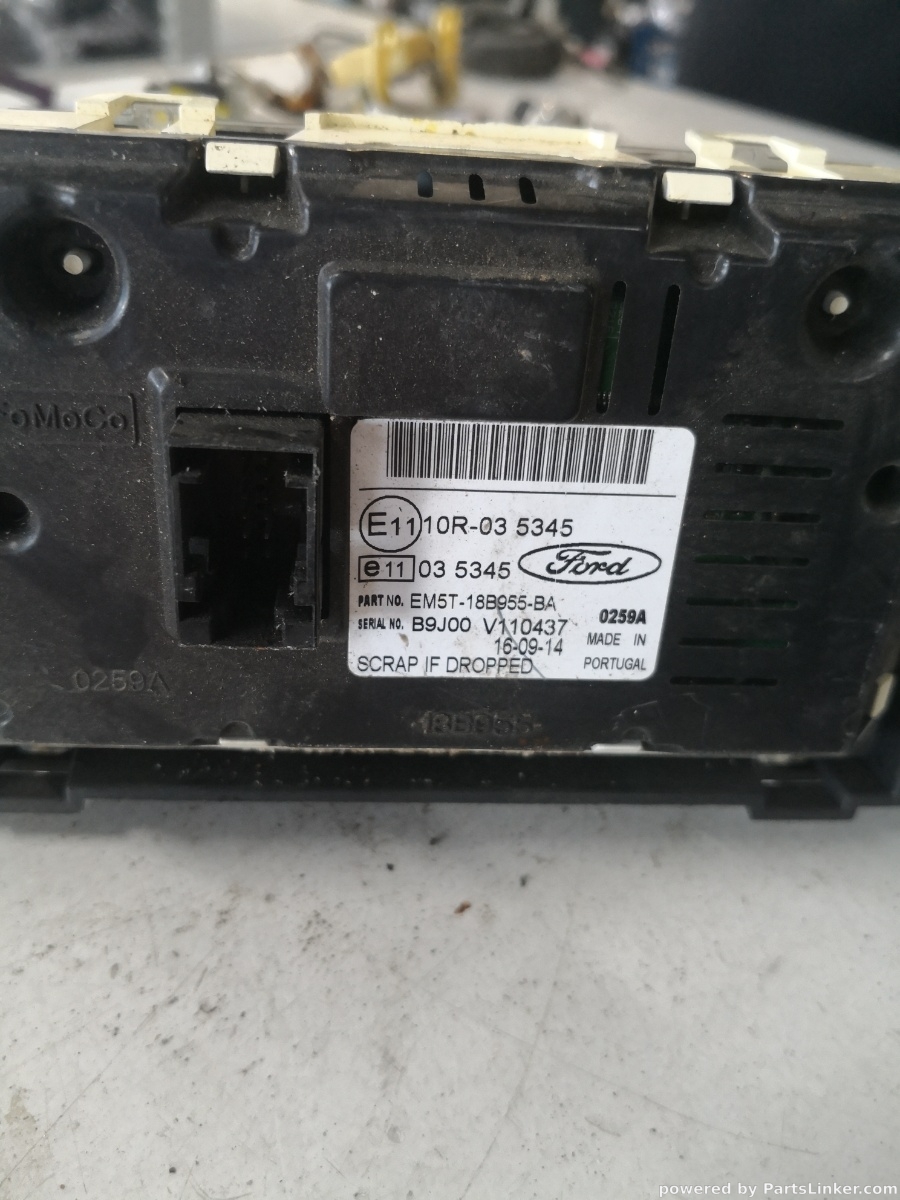 Display FORD FOCUS III Saloon [ 2010 - > ] OEM 10r035345 – foto 2