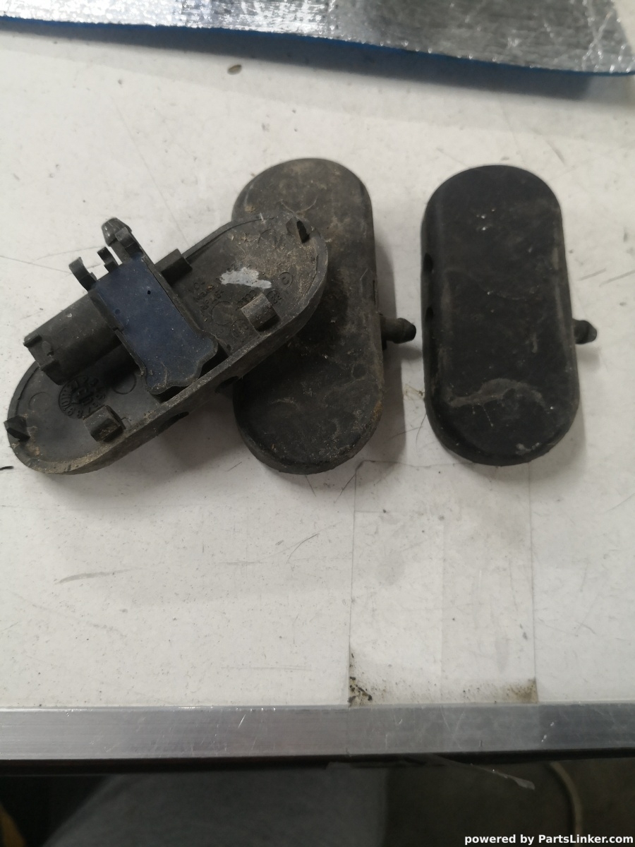 Duza spalare parbriz AUDI A3 II (8P1) [ 2003 - 2013 ] OEM 8p0955988 – foto 2