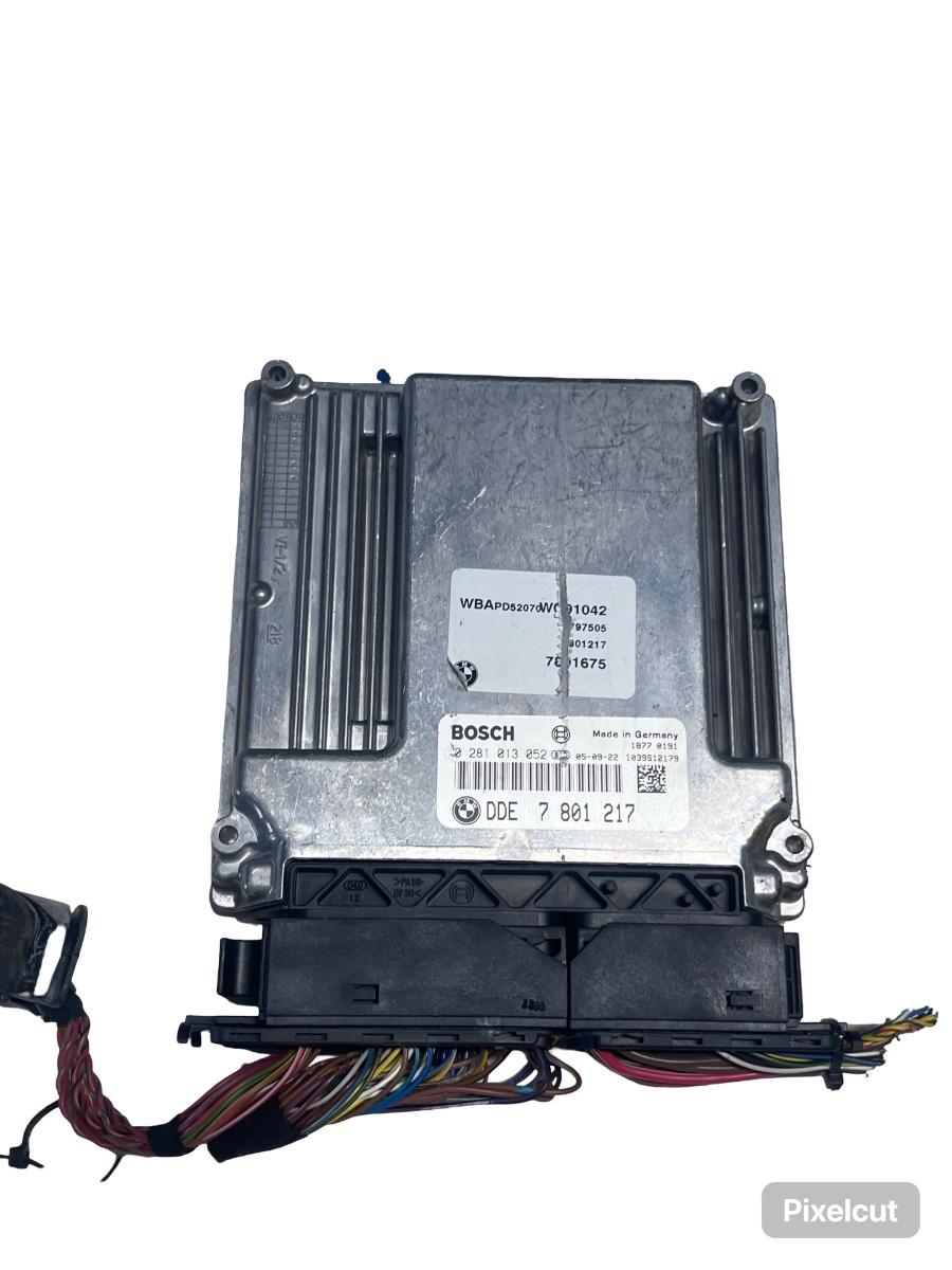 ECU Calculator motor BMW X3 E83N 2003 - 2011 BOSCH 0281013052 7801217