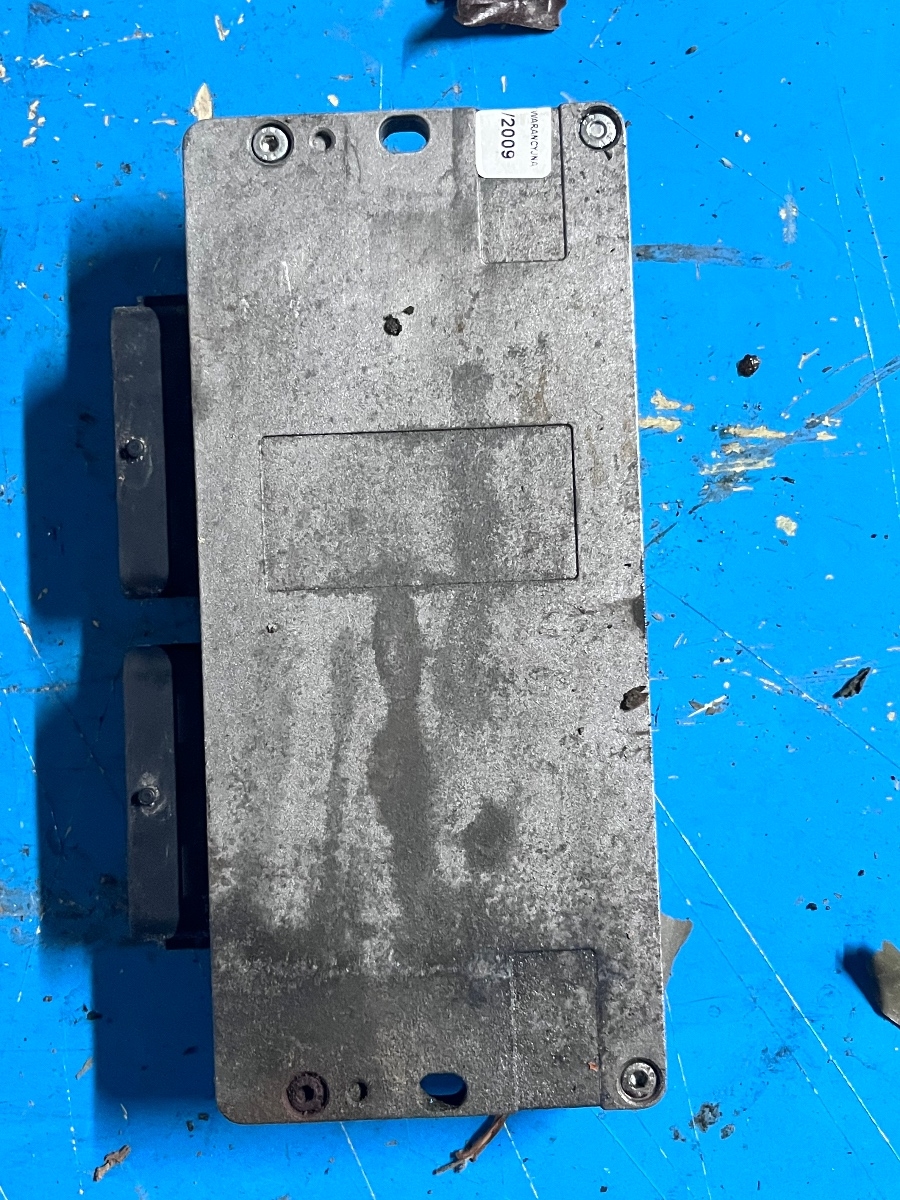 ECU calculator  motor VOLKSWAGEN VENTO  67R014289 – foto 3