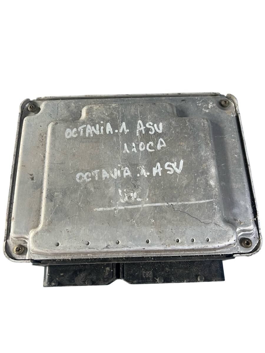 ECU modul/unitate de control motor SKODA OCTAVIA 1U2 1996 - 2010 038906012CL