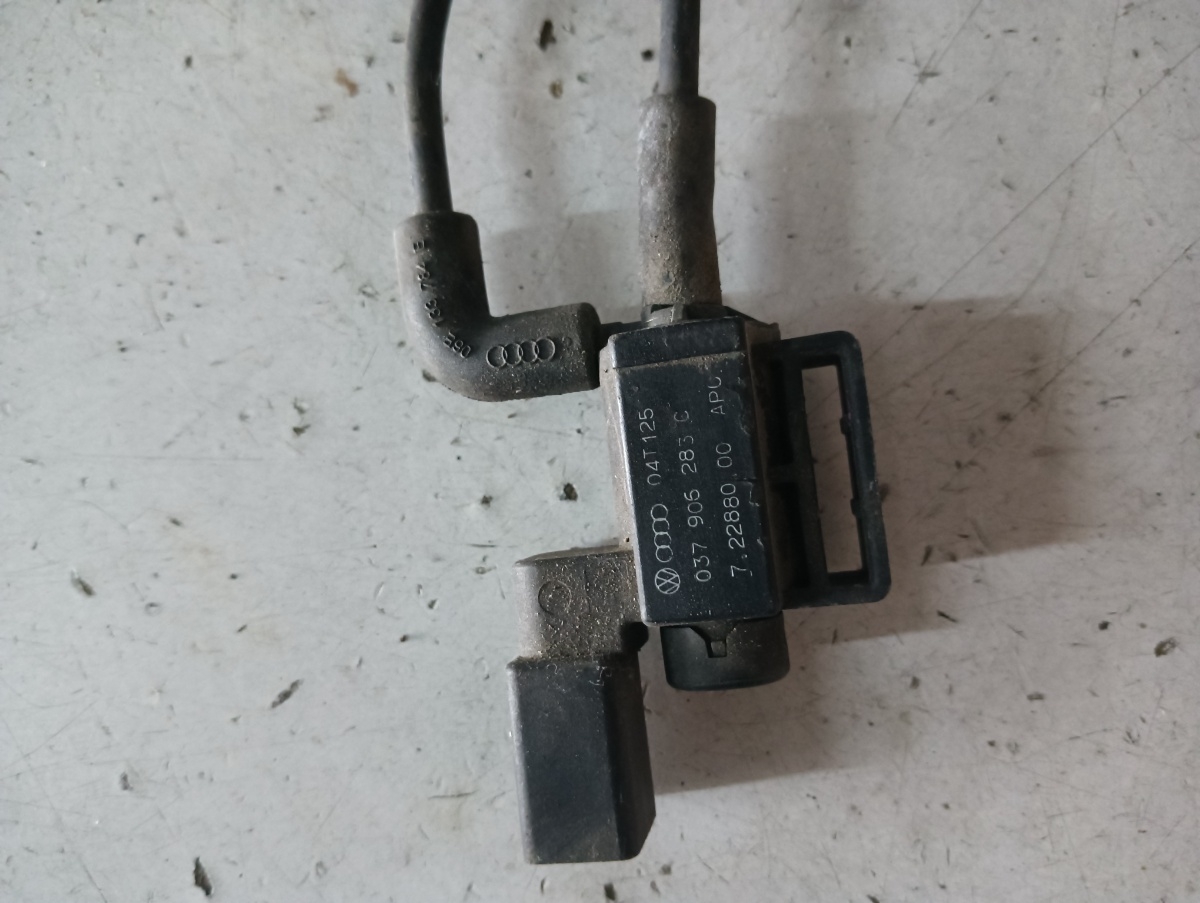 Electrovalva  AUDI A6/S6 III Saloon (4F2, C6) [ 2004 - 2011 ] OEM 037906283c – foto 2