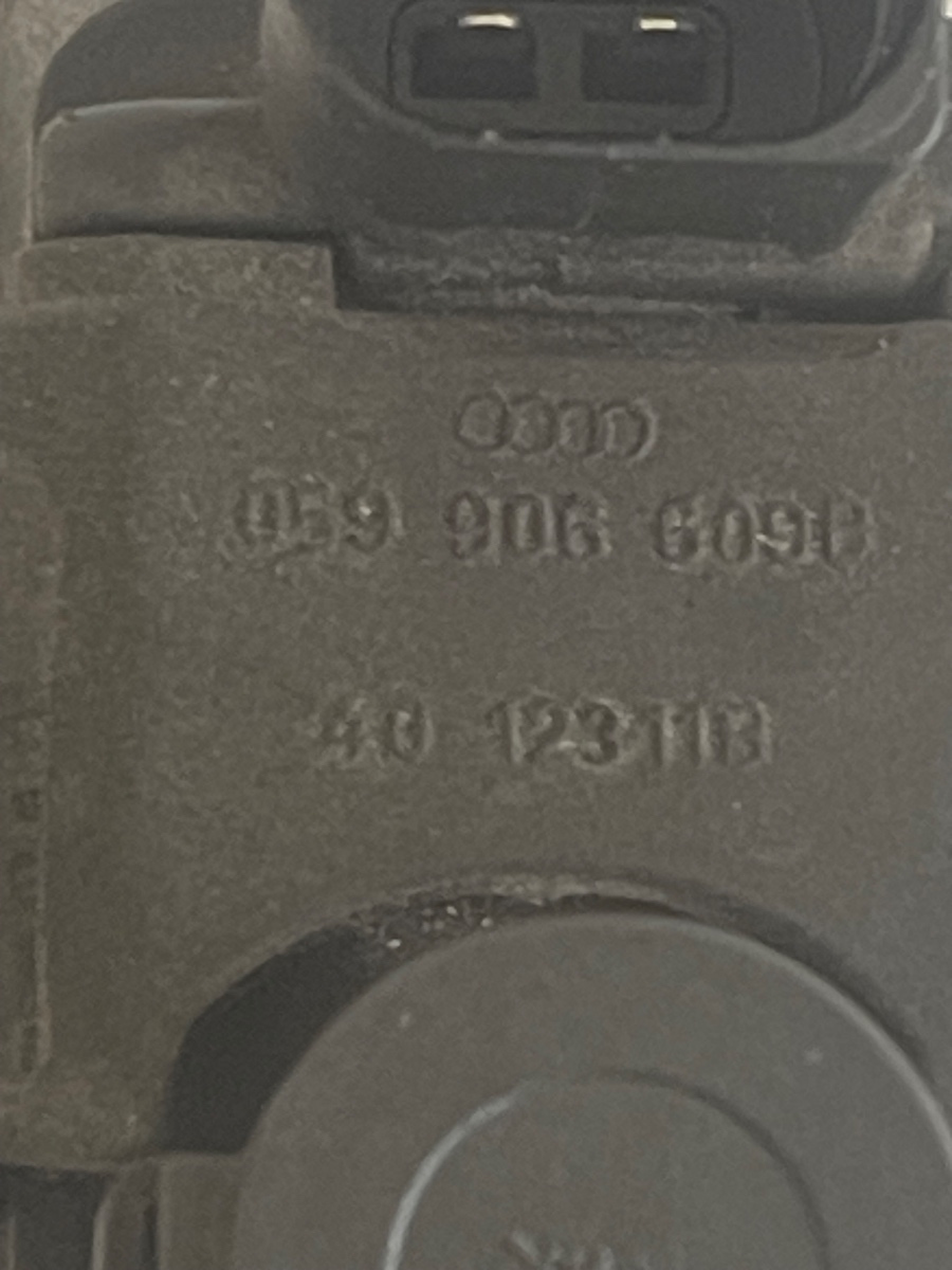 Electrovalva vacuum AUDI A7 Sportback 4GA, 4GF 2010 - 2018 3.0 TDI quattro CDUC, CDUD, CKVB, CKVC 059906609B – foto 2