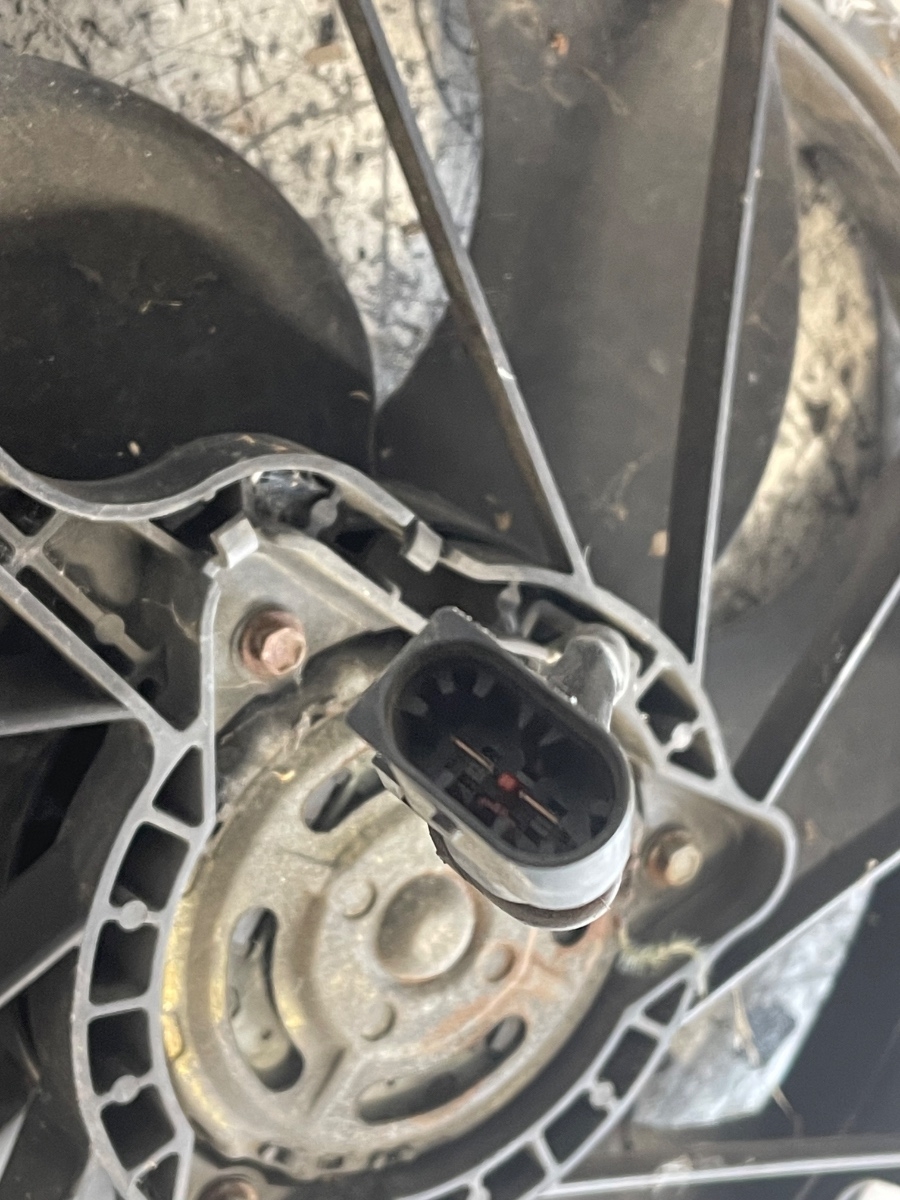 Electroventilator PEUGEOT 206 Hatchback 2A/C 1998 - > 1.4i EURO3 – foto 3