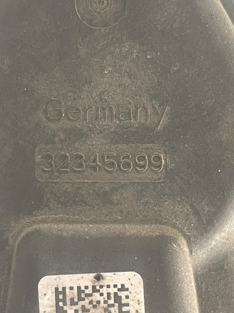 Etrier frana dreapta spate BMW X3 II F25 2010 - 2017 32345699 – foto 3
