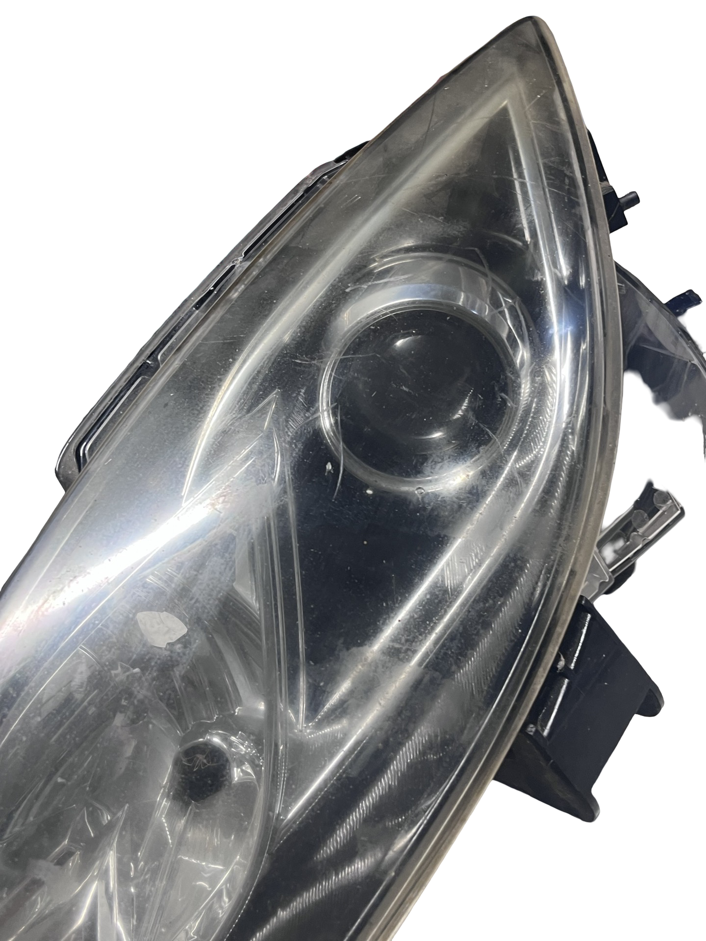 Far cu lupa ( cu defect ) stânga față Mazda 6 2 Combi 2007–2012 - PRINDERI RUPTE ! – foto 4