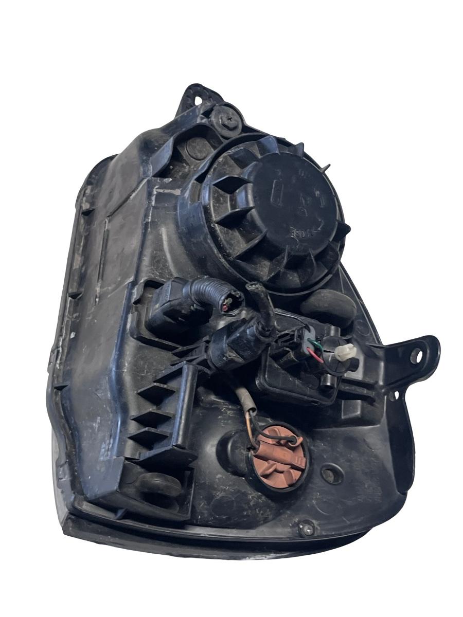 Far dreapta fata CU DEFECT HYUNDAI SANTA FE I SM 2000 - 2006 92102-26XXX – foto 4