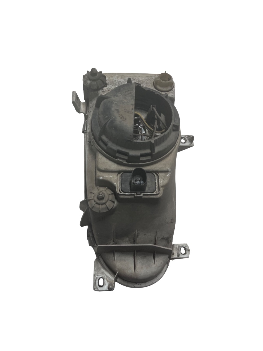 Far dreapta fata VOLKSWAGEN GOLF III 1H1 1991 - 1998 ( capac faruri crapat ) – foto 3