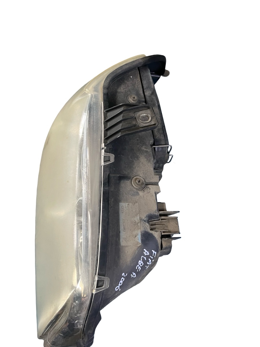 Far dreapta FIAT Albea [ 2002 - 2012 ] – foto 3