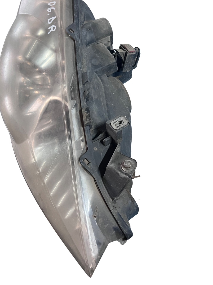 Far dreapta PEUGEOT 307 Facelift 3A/C 2006 - >( Mufa crapata vezi foto ) – foto 2
