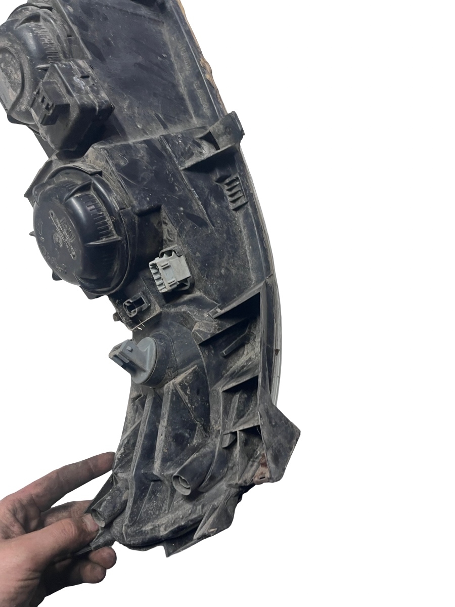Far stanga VOLVO S60 I 384 2000 - 2010 8693587 (ureche crapata putin , sticla crapata vezi foto ) – foto 8