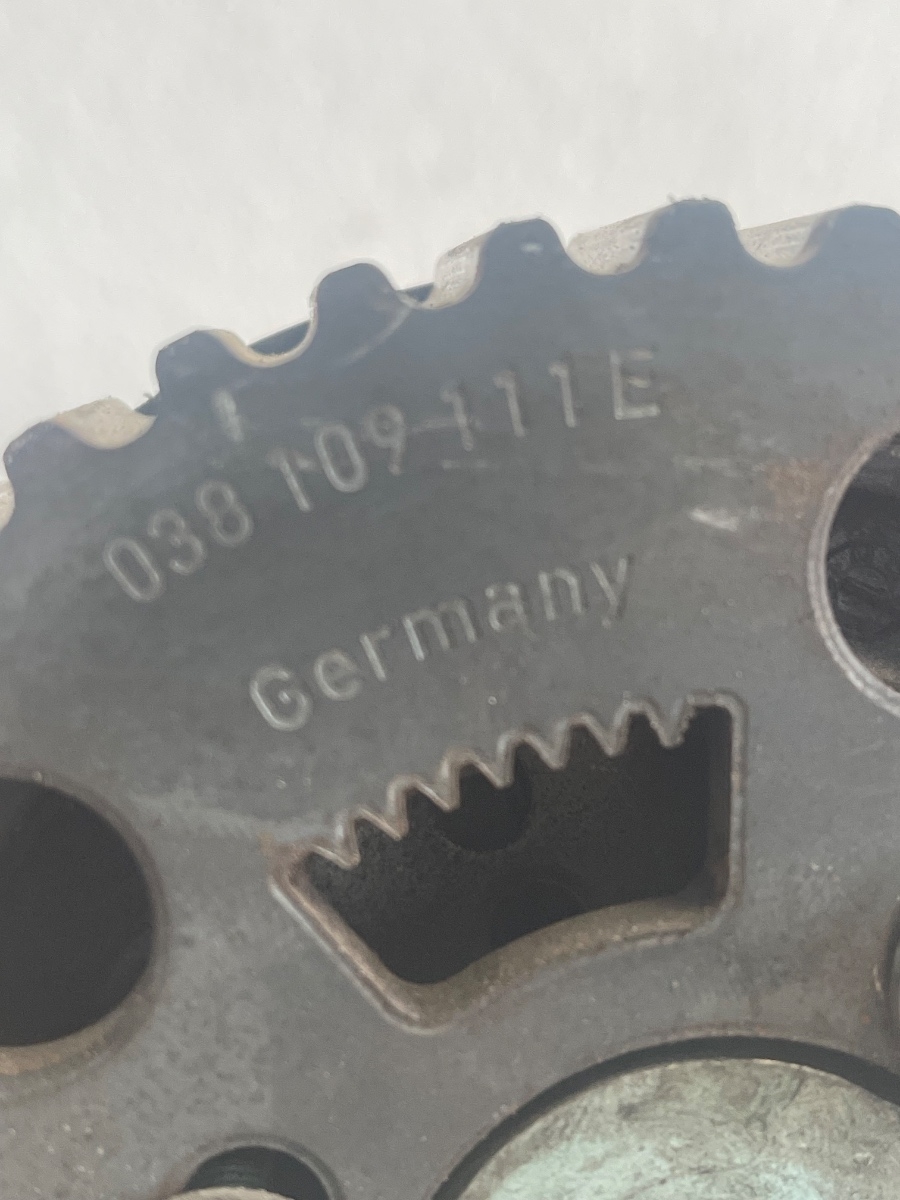 Fulie + ax came VOLKSWAGEN TOURAN 1T1, 1T2 2003 - 2010 2.0 TDI 16V BKD 038109111E – foto 3
