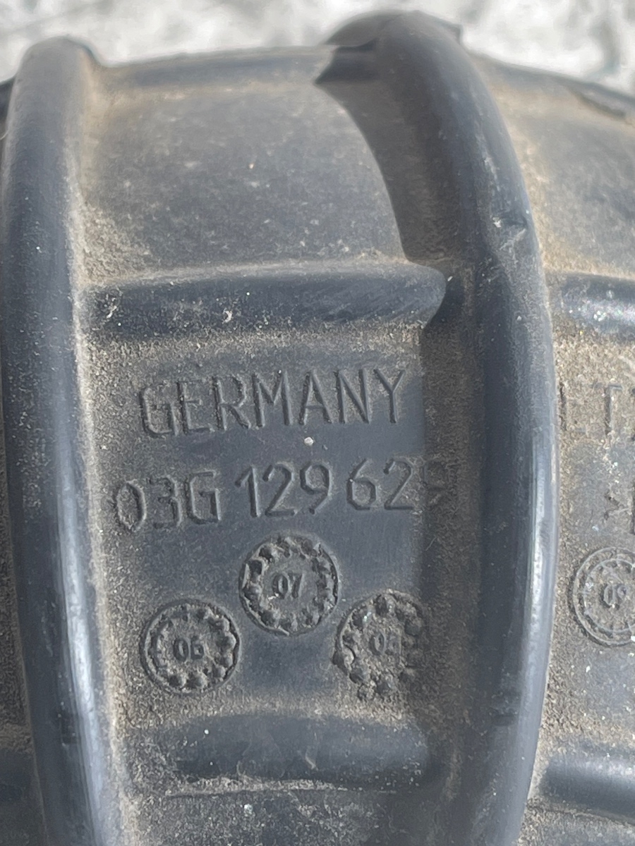 Furtun admisie aer AUDI A4 IV 8K2, B8 2007 - 2015 2.0 TDI CAGC, CJCC 03G129629 – foto 3