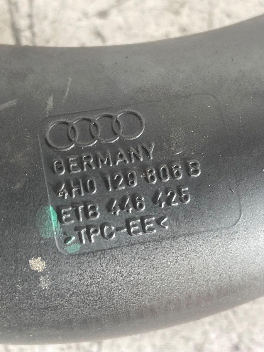 Furtun admisie aer AUDI A8 III 4H2, 4H8, 4HC, 4HL 2009 - 2018 3.0 TDI quattro CDTA, CDTC, CMHA 4H0129606B – foto 3