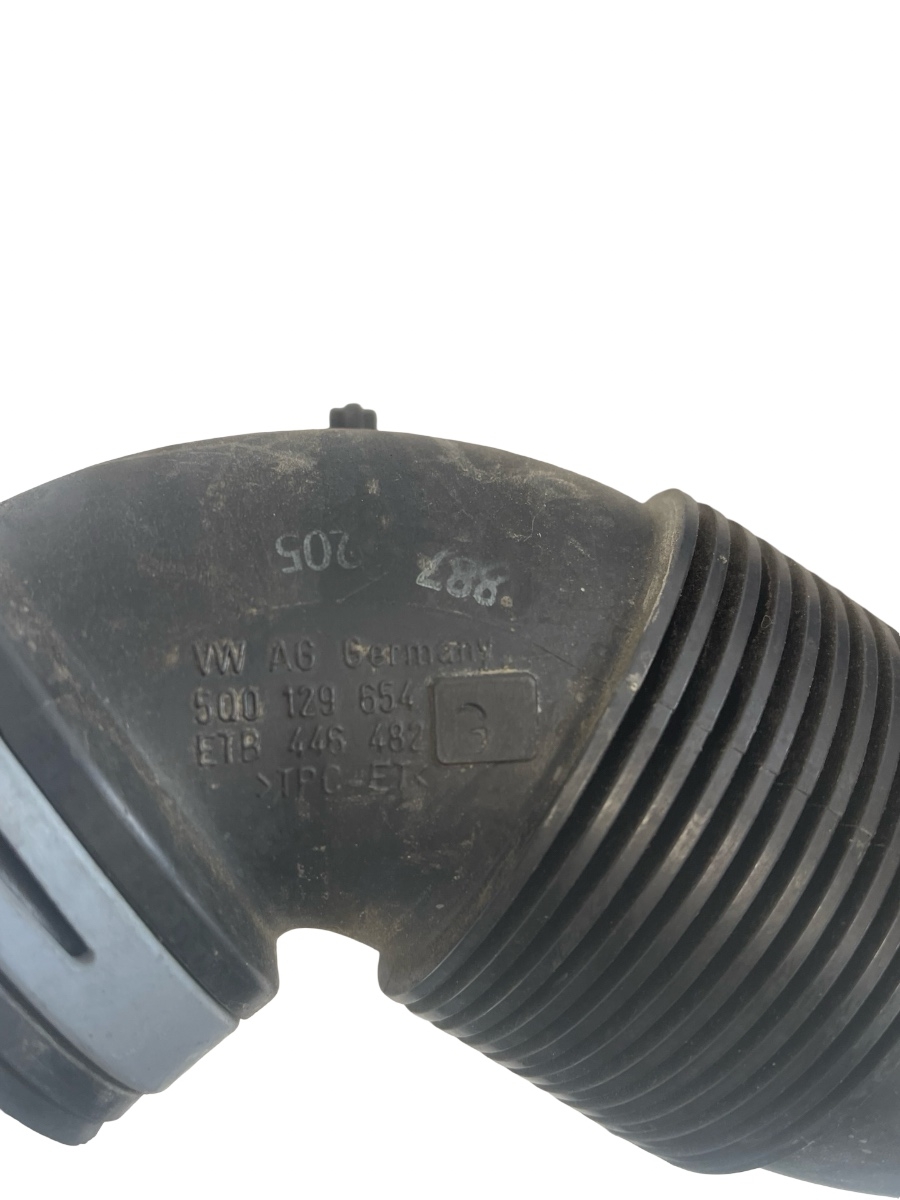Furtun admisie aer SEAT LEON III 5F1 2012 - > 1.6 TDI CLHA 5Q0129654 – foto 3
