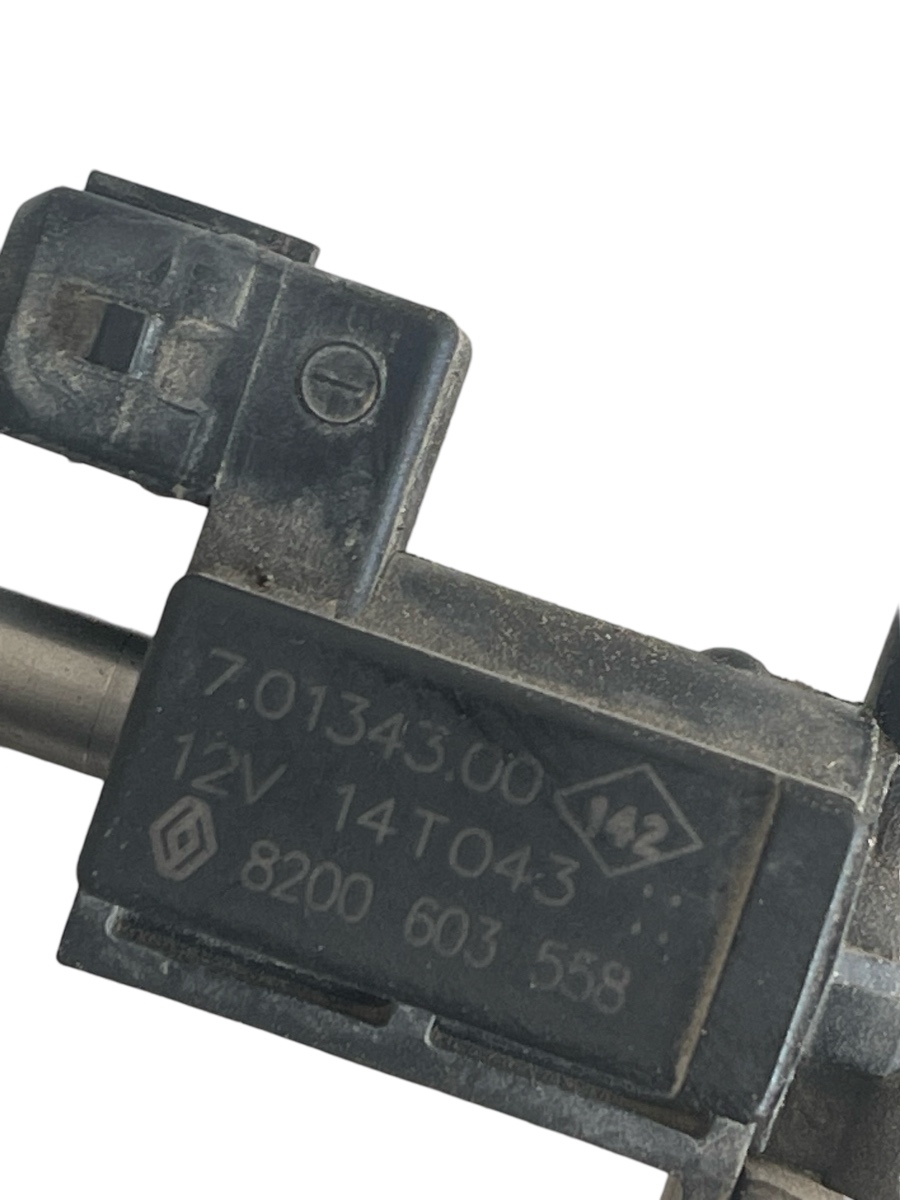 Furtun admisie aer + supapa vacuum DACIA SANDERO II 2012 - > 0.9 TCe 90 H4B 400 8200603558 – foto 2