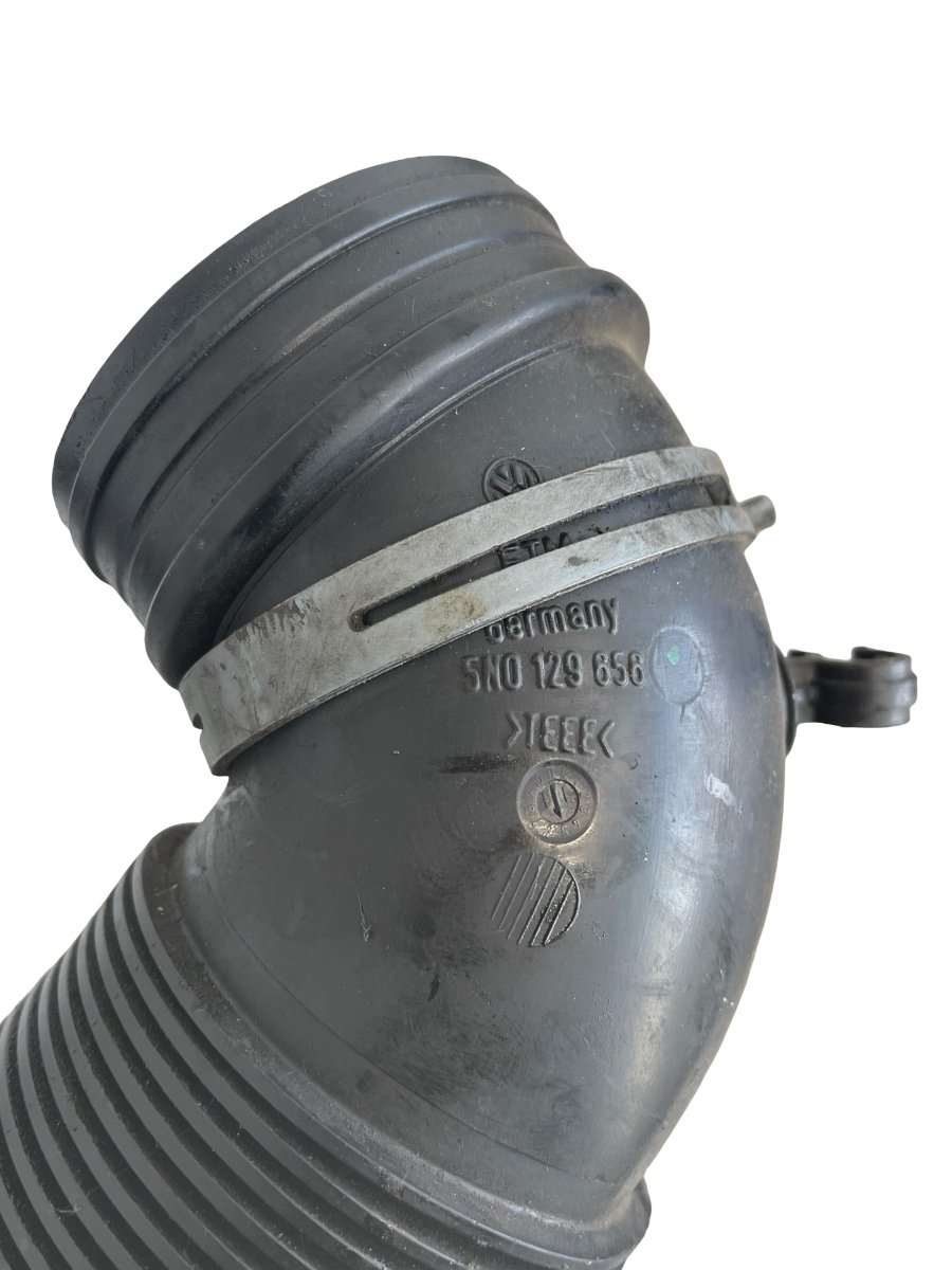 Furtun admisie aer VOLKSWAGEN TIGUAN 5N_ 2007 - > 2.0 TDI CBAB, CFFB 5N0129656 – foto 3