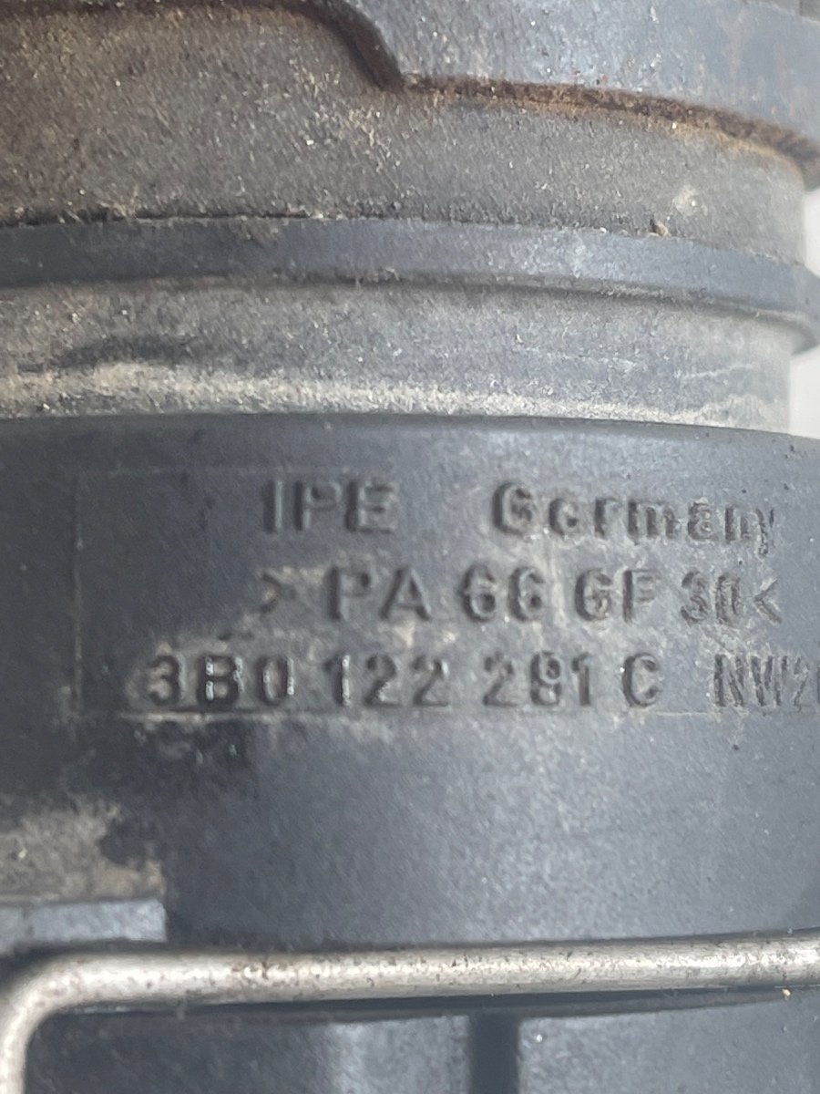 Furtun apa AUDI A3 II 8P1 2003 - 2013 2.0 TFSI AXX 3B0122291C – foto 3