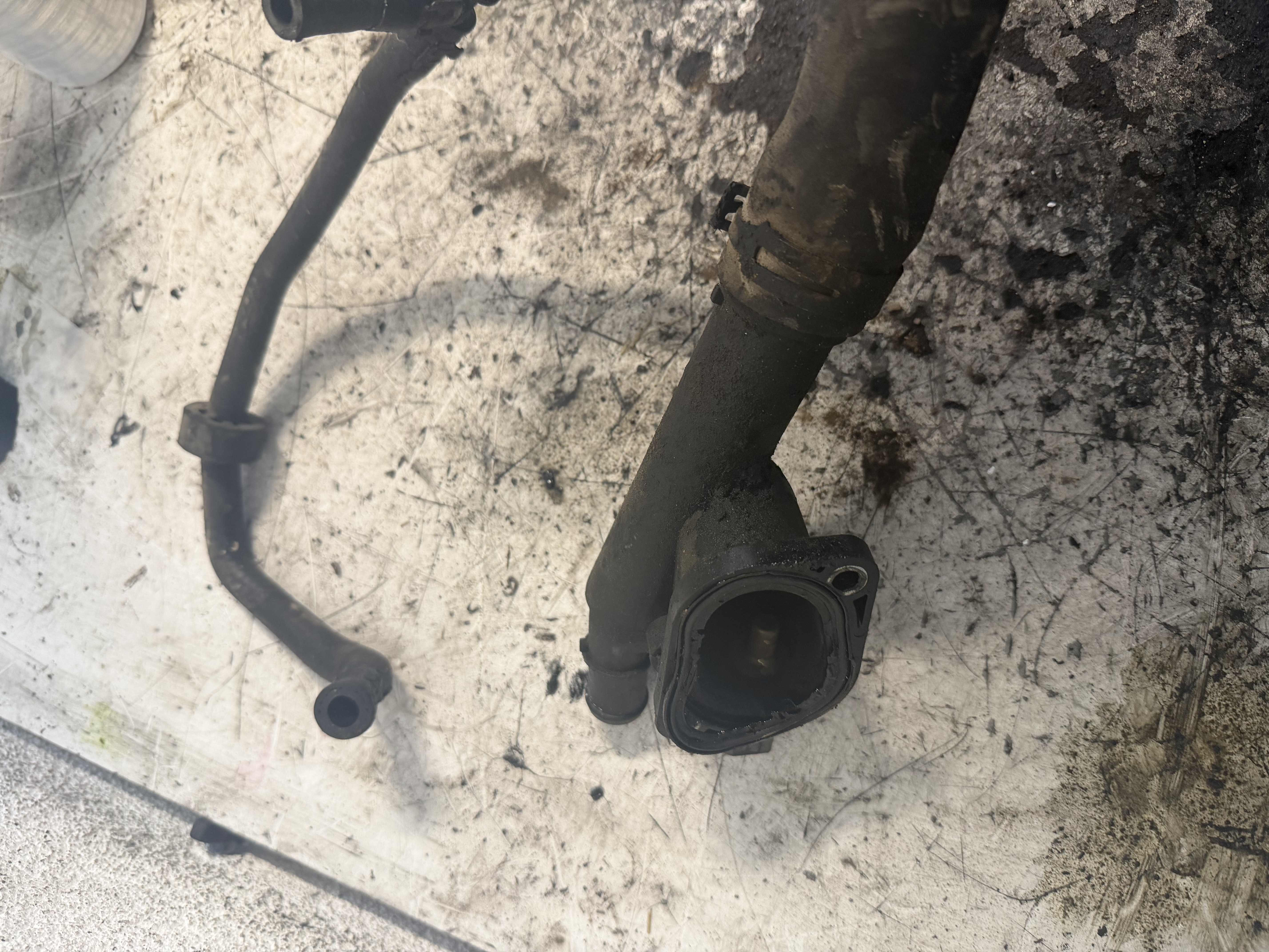 Furtun Apa Volkswagen Passat B6 2005–2010 - 2.0TDI BMP – foto 3