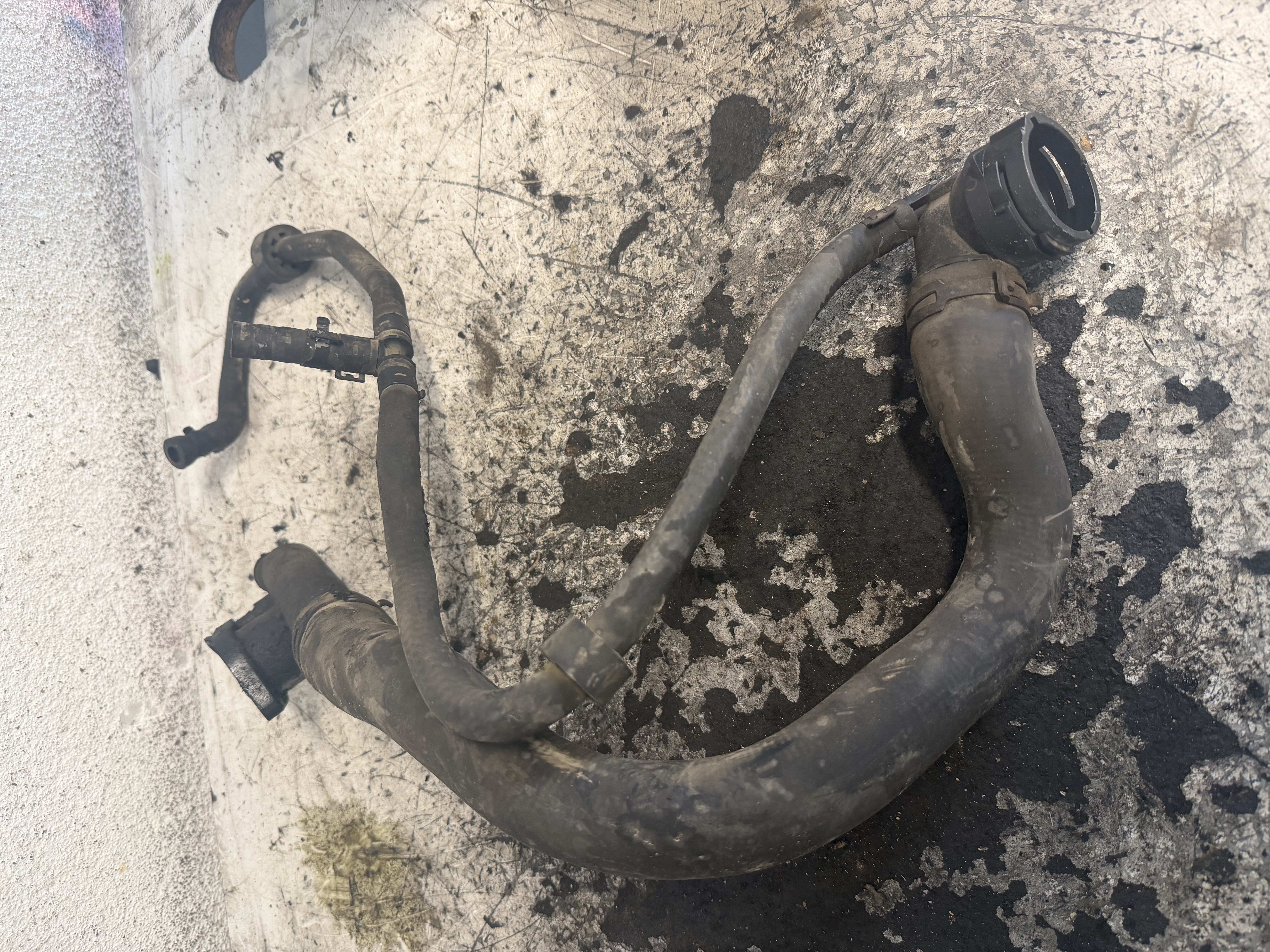 Furtun Apa Volkswagen Passat B6 2005–2010 - 2.0TDI BMP