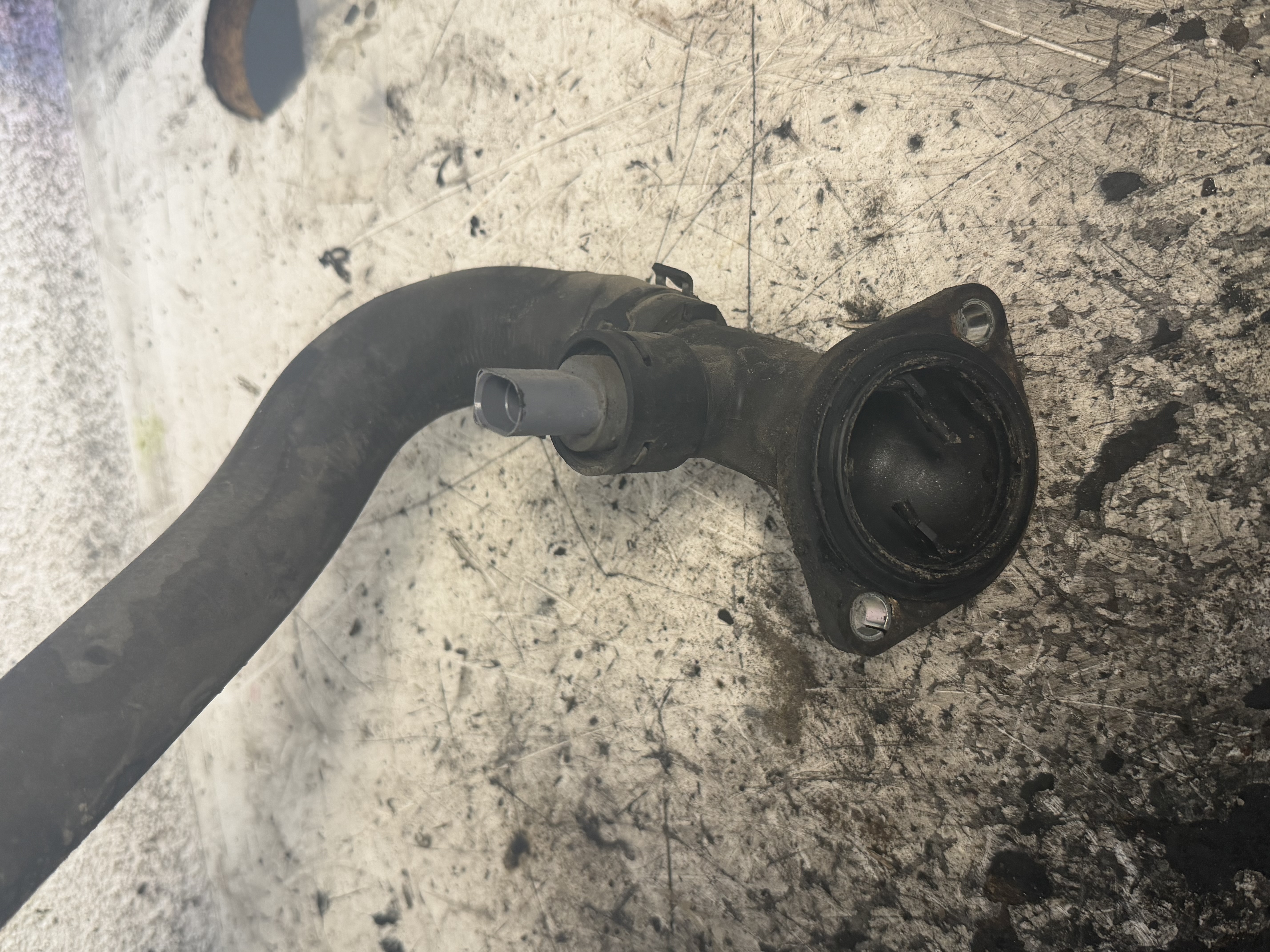 Furtun Apa Volkswagen Passat B6 2005–2010 - 2.0TDI