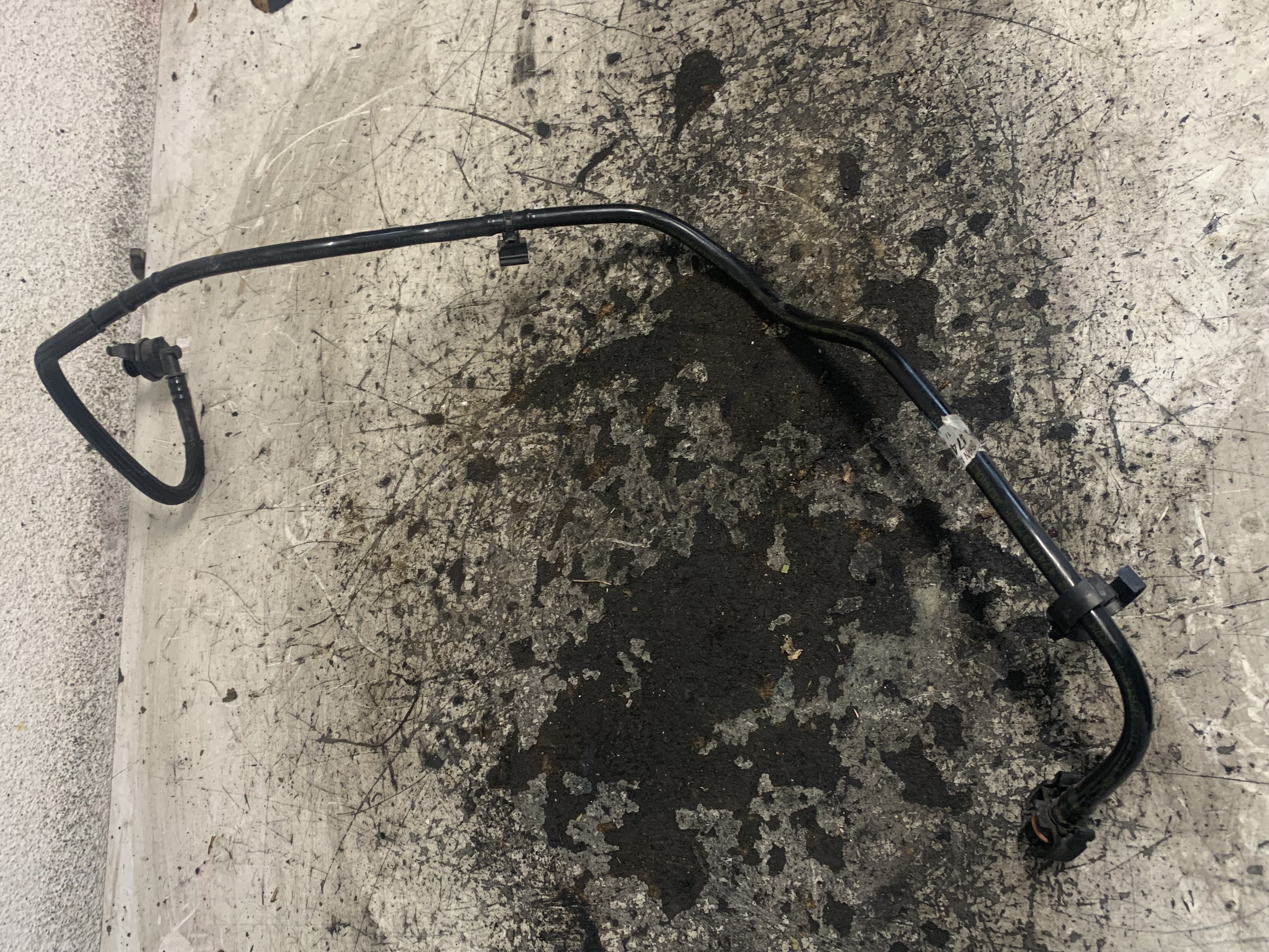 Furtun Combustibil Dacia Logan 2025 1.0 TCe CVT H4D-F4 EURO6 67 KW - cod: 474013735R – foto 2