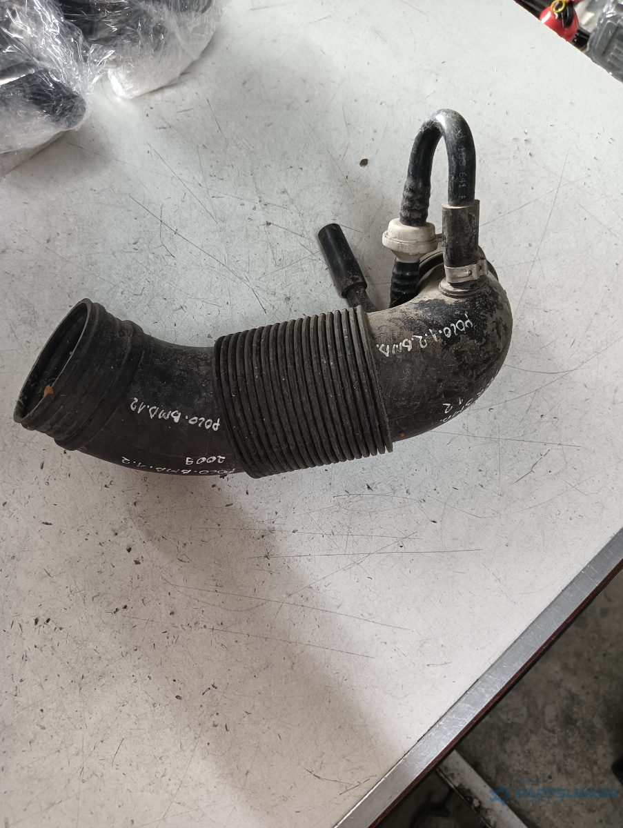 Furtun intercooler turbo VOLKSWAGEN POLO (9N_) [ 2001 - 2012 ] 1.2 (AWY, BMD) 40KW|54HP – foto 2