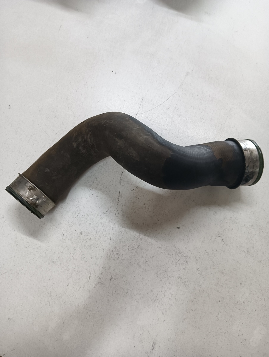 Furtun intercooler VOLKSWAGEN TRANSPORTER V Box 7HA, 7HH, 7EA, 7EH 2003 - > 1.9 TDI BRS – foto 2