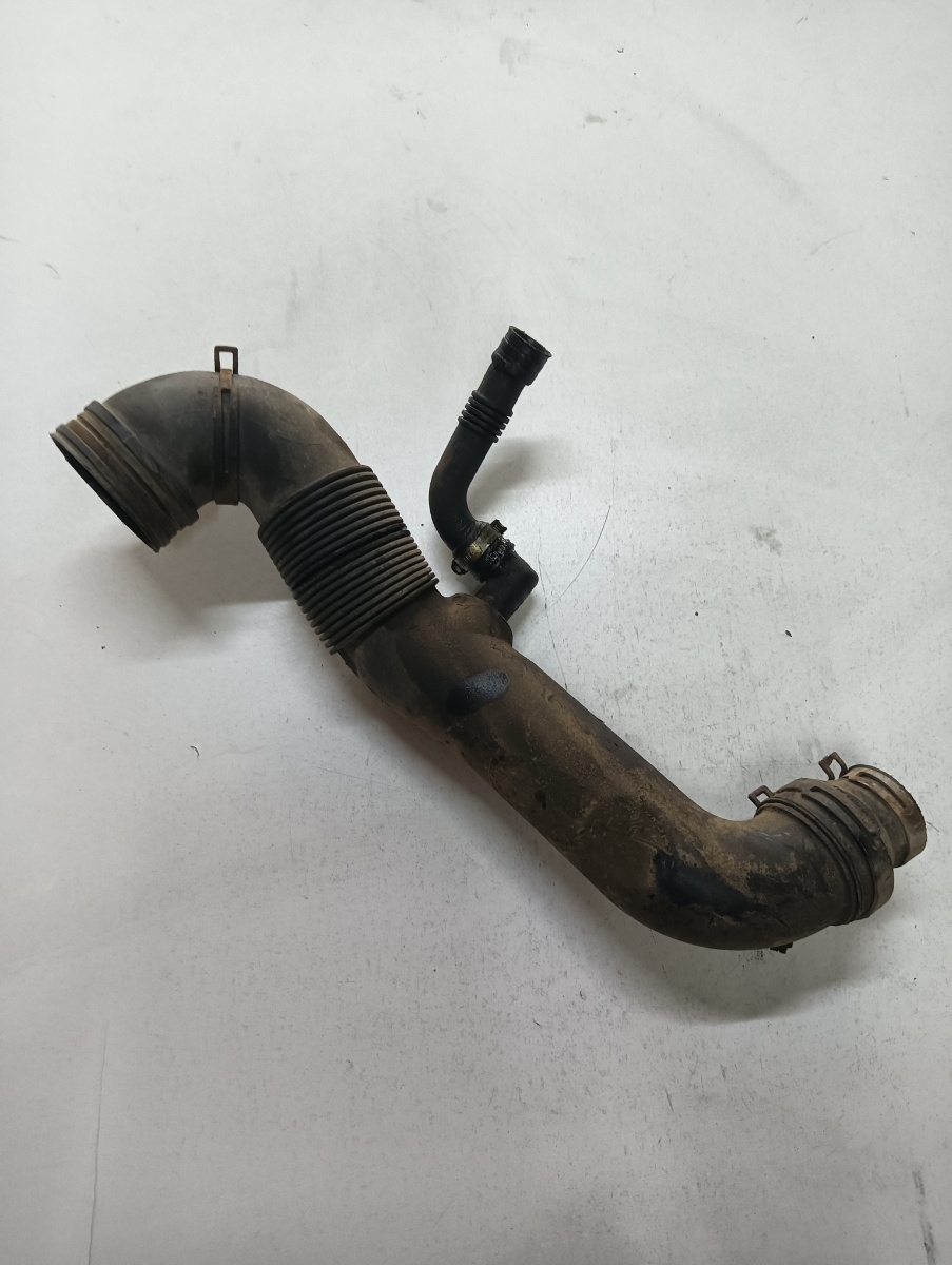 Furtun intercooler VOLKSWAGEN TRANSPORTER V Box 7HA, 7HH, 7EA, 7EH 2003 - > 1.9 TDI BRS – foto 2