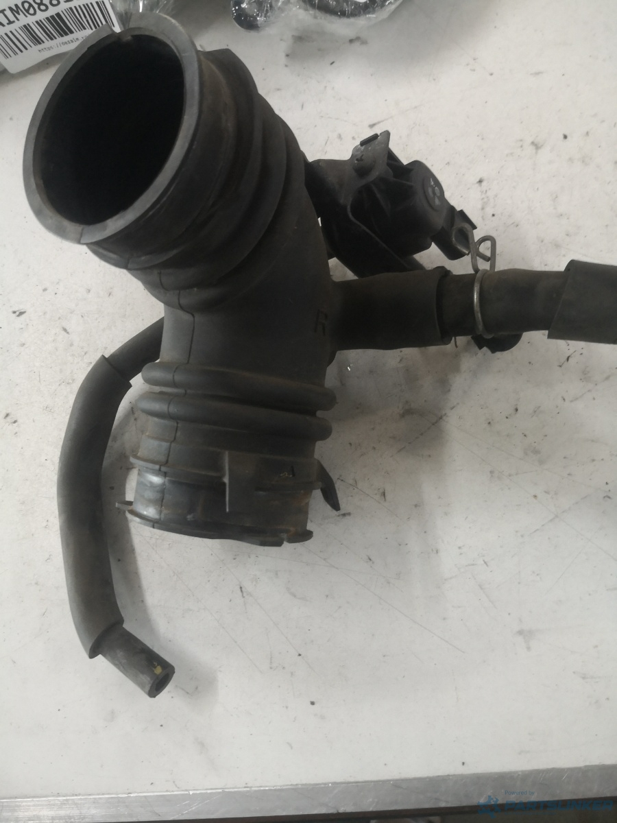Furtun turbo TOYOTA YARIS (_P9_) 1.4 i [ 2005 - > ] – foto 2