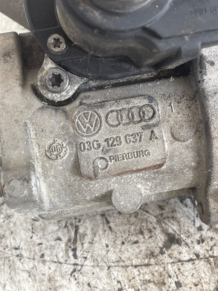 Galerie de admisie + EGR  VOLKSWAGEN JETTA III 1K2 2004 - 2010 2.0 TDI BMM 03G129713K 03G129637A – foto 4
