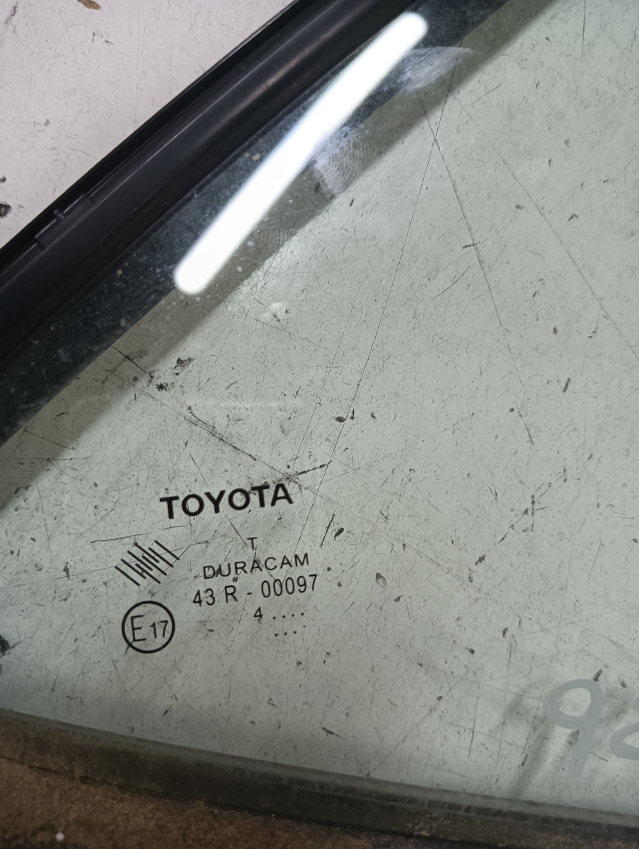 Geam  dreapta spate TOYOTA COROLLA XI Sedane E180 [ 2013 - 2019 ] – foto 2
