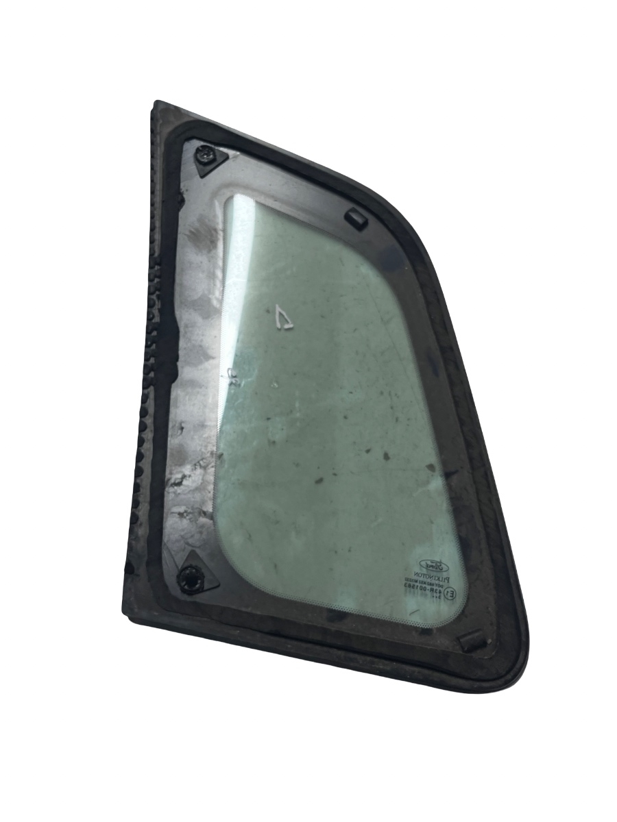 Geam fix  dreapta spate FORD FIESTA 2004 – foto 2