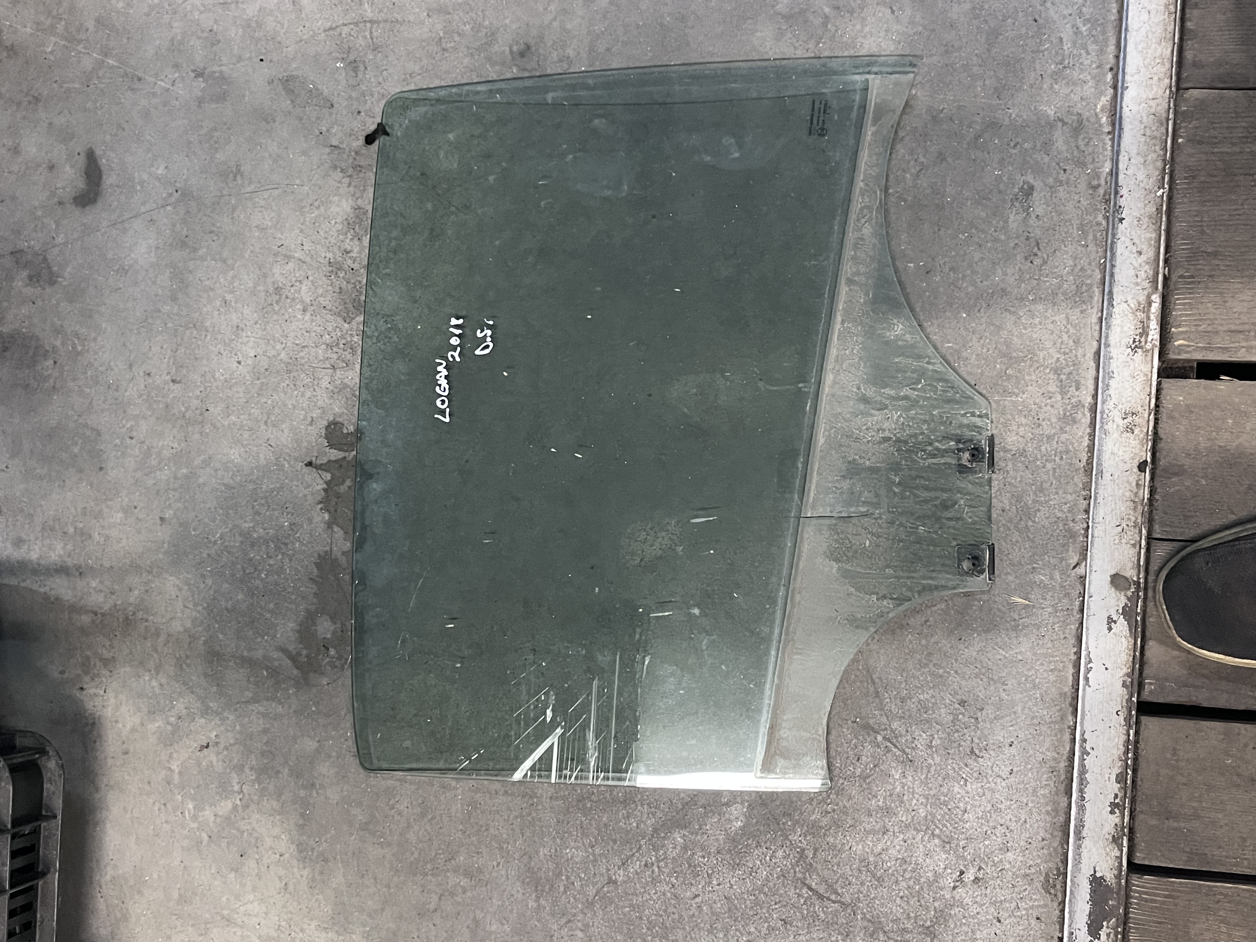 Geam Portiera dreapta spate Dacia Logan 2  FL 2012–2020