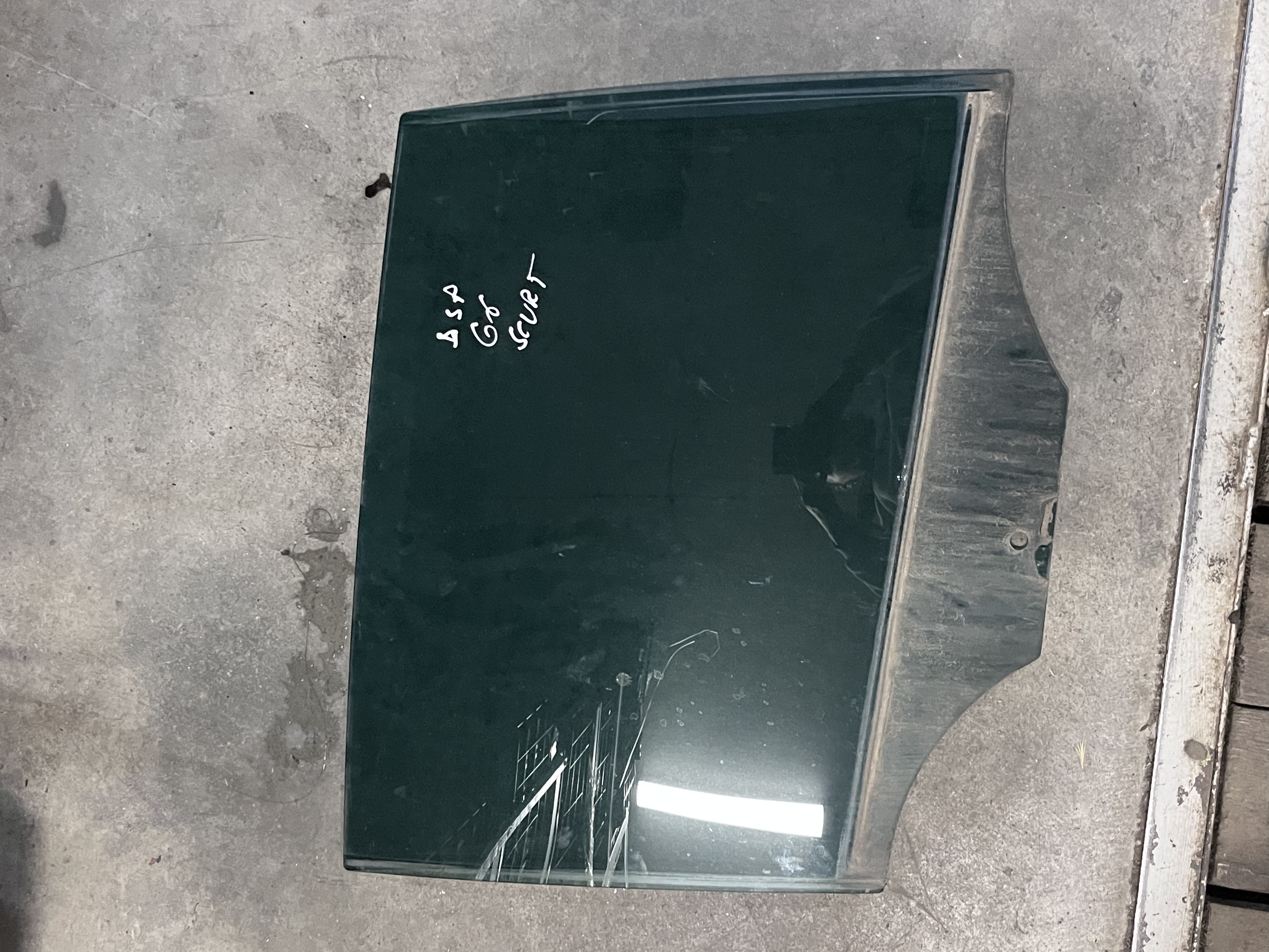 Geam Portiera Spate dreapta Volkswagen Golf 6 Hatchback 2008–2013