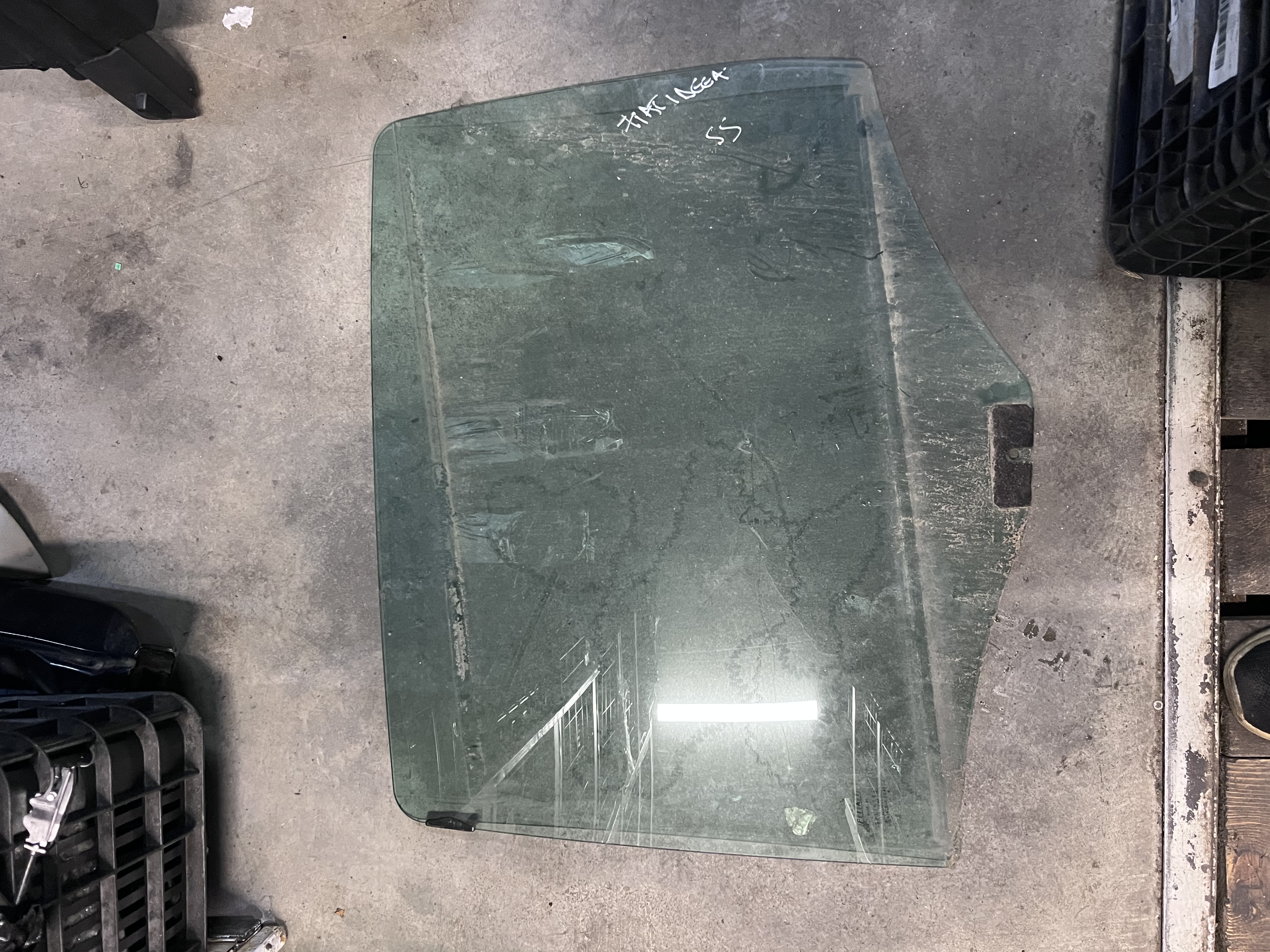 Geam Portiera stânga spate Fiat Idea 2003–2011