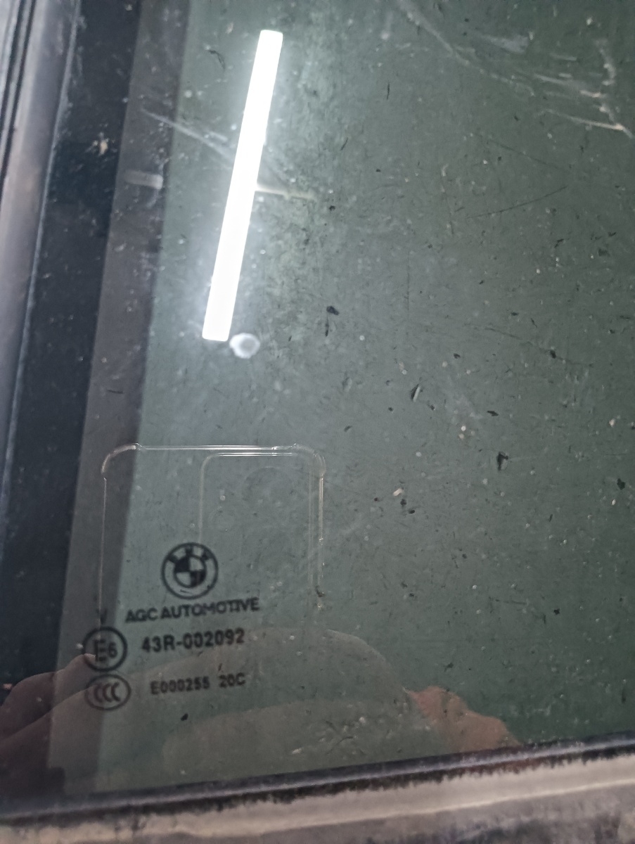 Geam  stanga spate BMW 5 G30, F90 2016 - > – foto 2