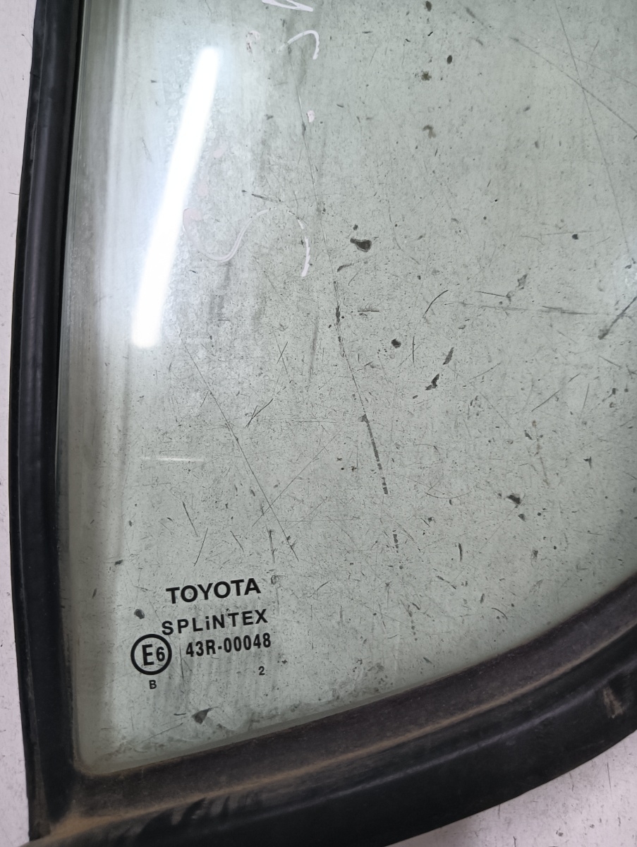 Geam  stanga spate TOYOTA YARIS _P1_ 1999 - 2005 – foto 2