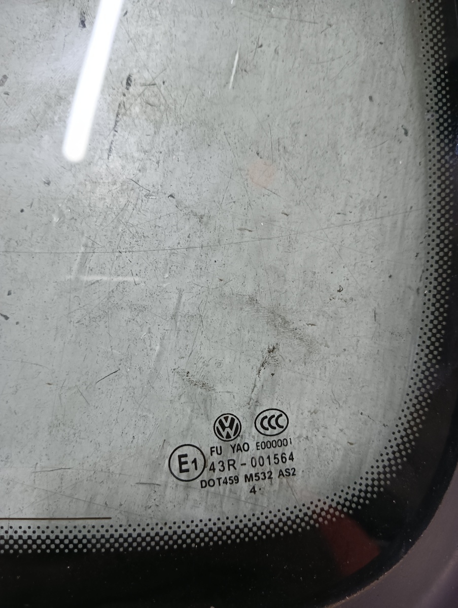 Geam  stanga spate VOLKSWAGEN TOURAN 1T3 2010 - 2015 – foto 2