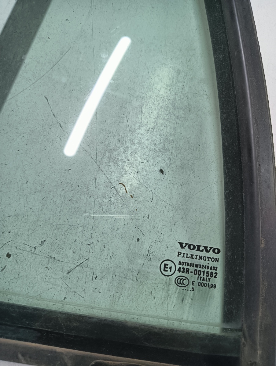 Geam  stanga spate VOLVO XC90 I 275 2002 - 2015 – foto 2