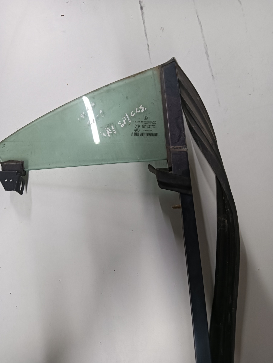 Geam usa dreapta spate MERCEDES-BENZ CLS C219 2004 - 2011 – foto 2