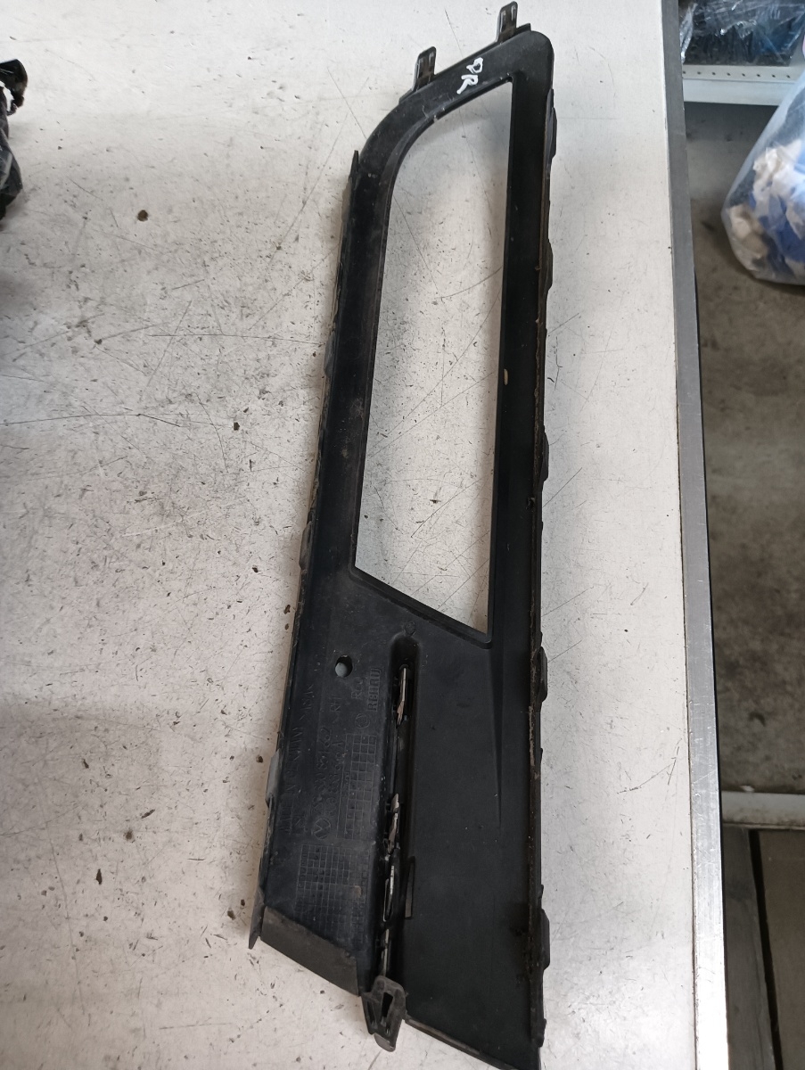 Grila bara dreapta fata VOLKSWAGEN PASSAT 3G2 2014 - > – foto 2