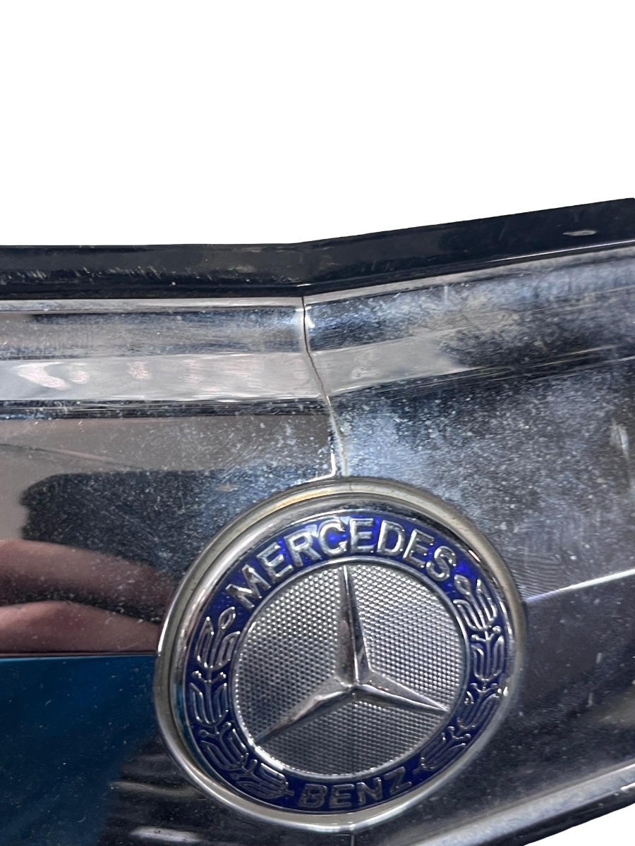 Grila capota MERCEDES-BENZ E-CLASS W212 2009 - > A2128800583 ( Fisurata putin , vezi foto ) – foto 4