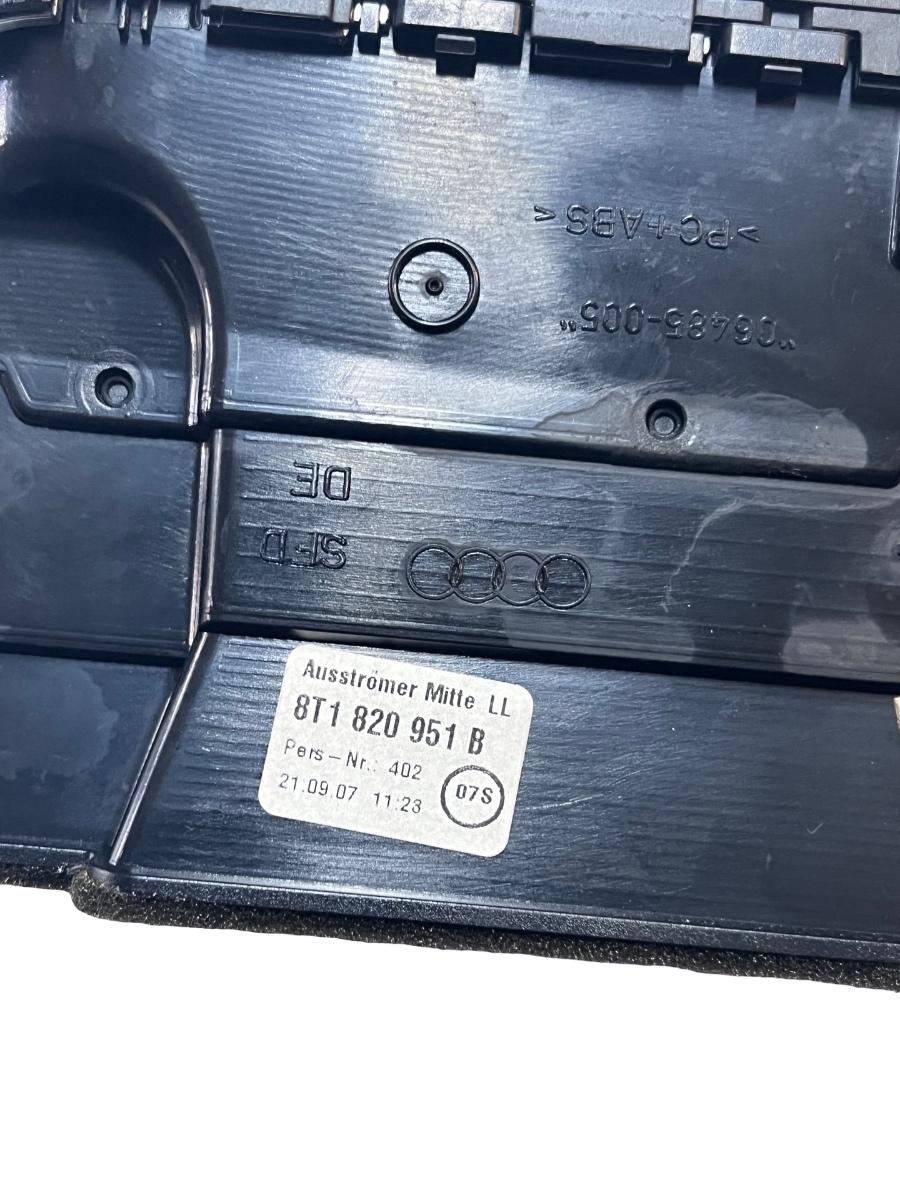 Grila de ventilatie bord centrala AUDI A5/S5 8T3 2007 - 2017 8T1820951B – foto 3