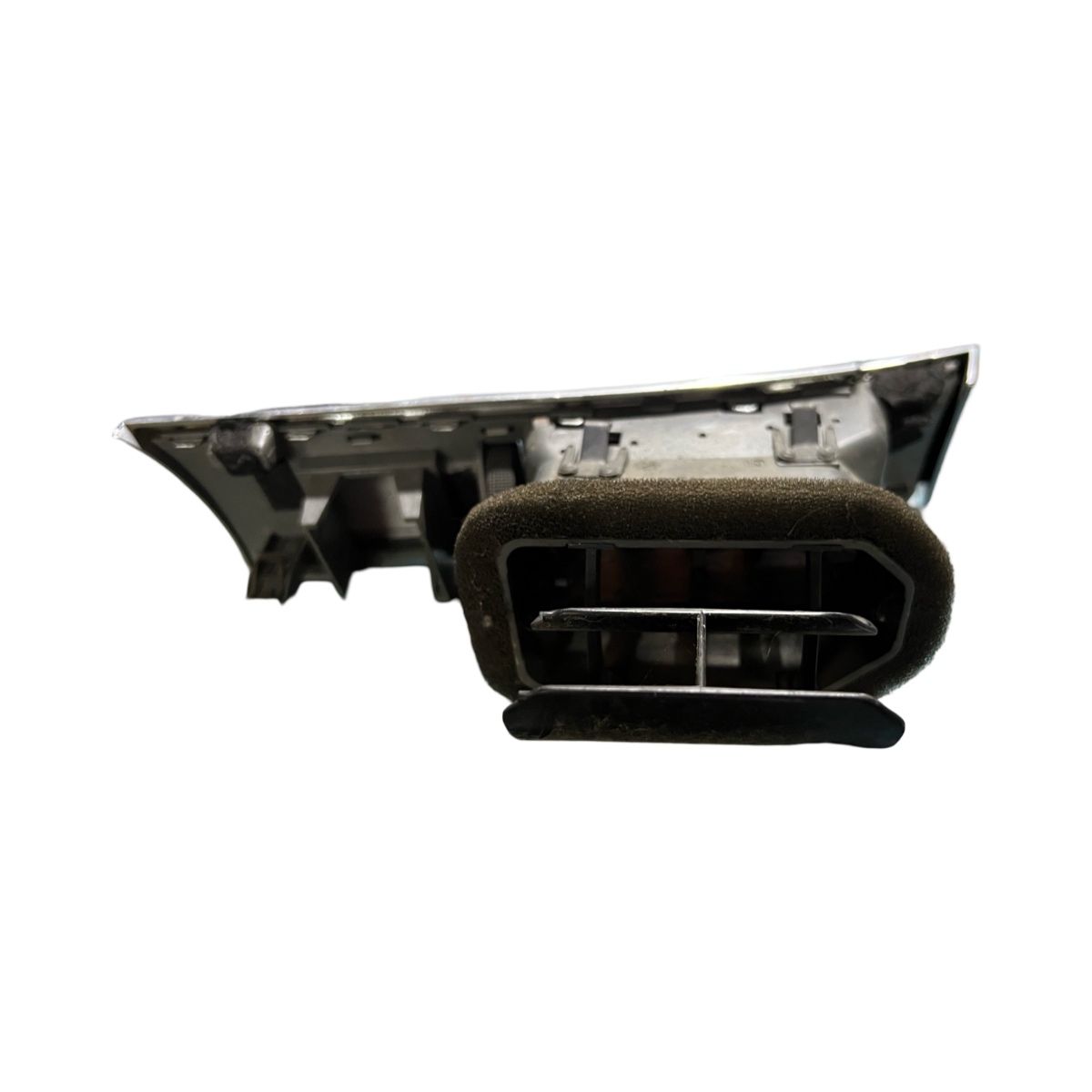 Grila de ventilatie bord centrala dreapta AUDI A6/S6 III Saloon 4F2, C6 2004 - 2011 – foto 2