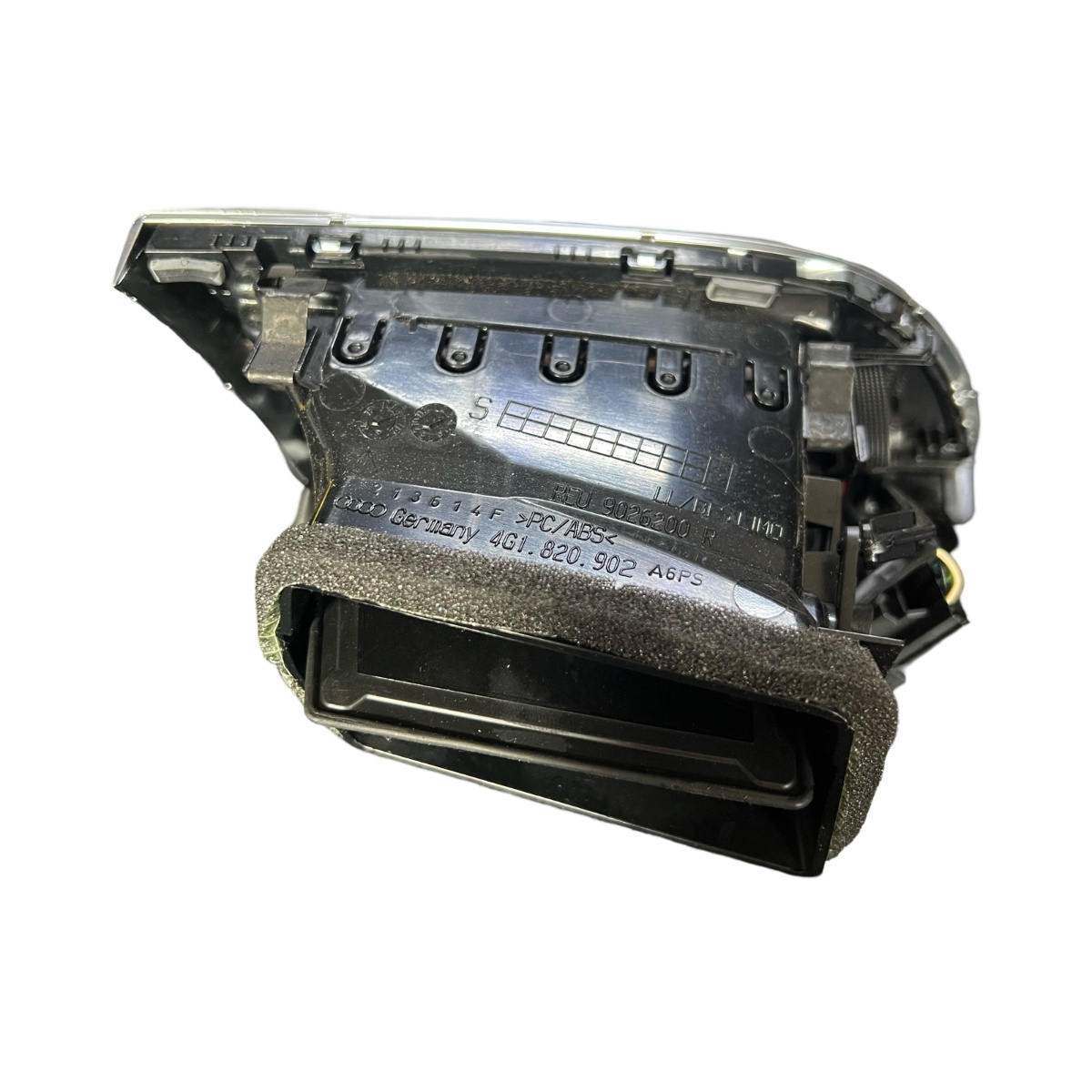 Grila de ventilatie bord centrala dreapta fata AUDI A6/S6 IV Saloon 4G2, C7, 4GC 2010 - 2018 9026200R – foto 2