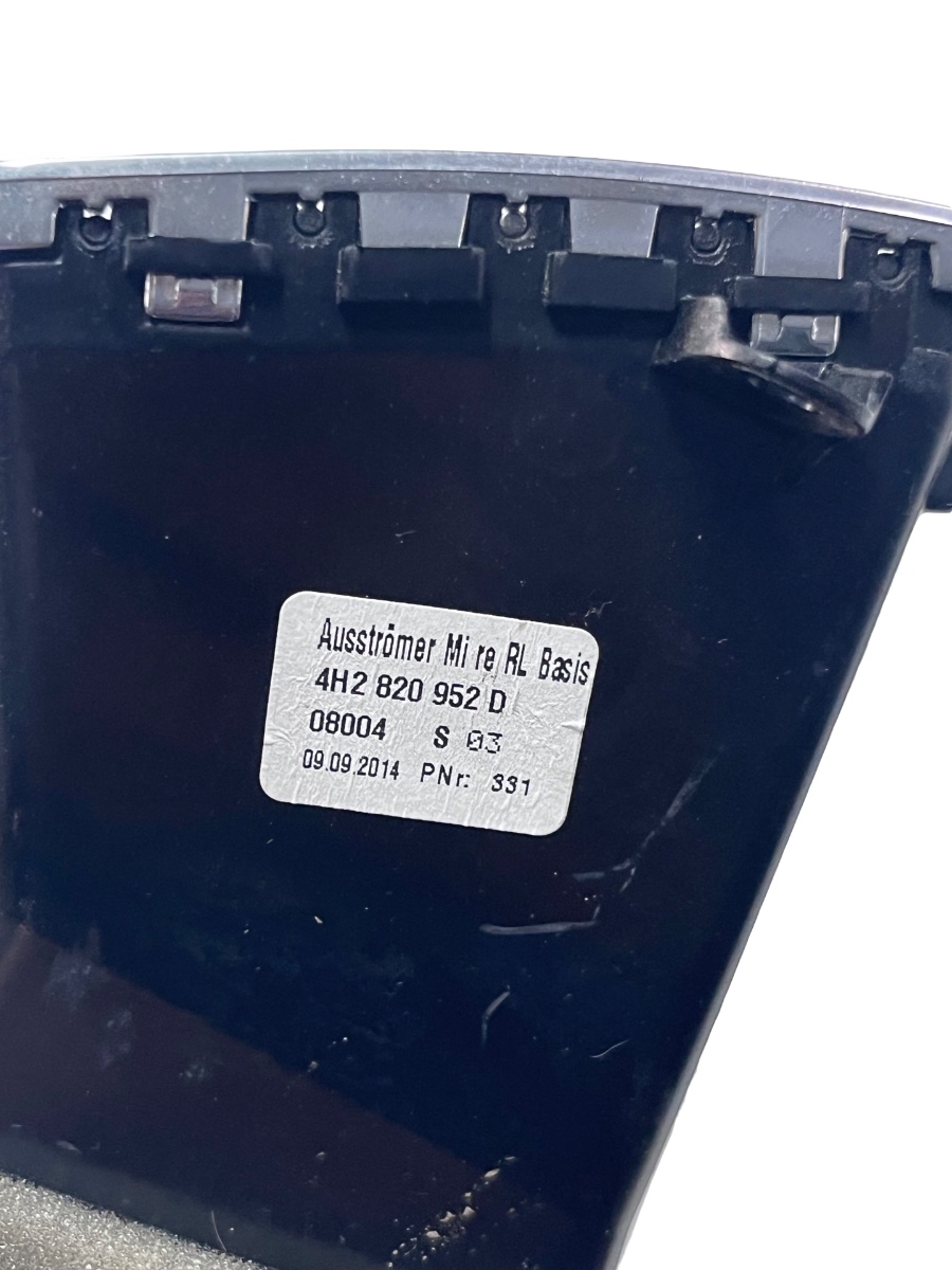 Grila de ventilatie bord centrala dreapta fata AUDI A8 III 4H2, 4H8, 4HC, 4HL 2009 - 2018 4H2820952D – foto 3