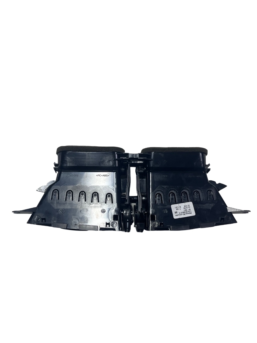Grila de ventilatie bord centrala MERCEDES-BENZ C-CLASS W204 2007 - 2014 A2048306054 – foto 4